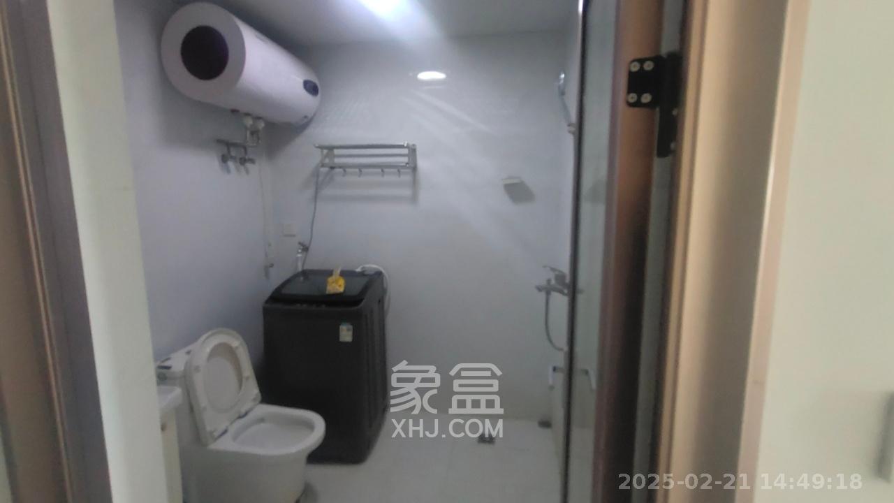 御湖国际  1室1厅1卫   900.00元/月室内图