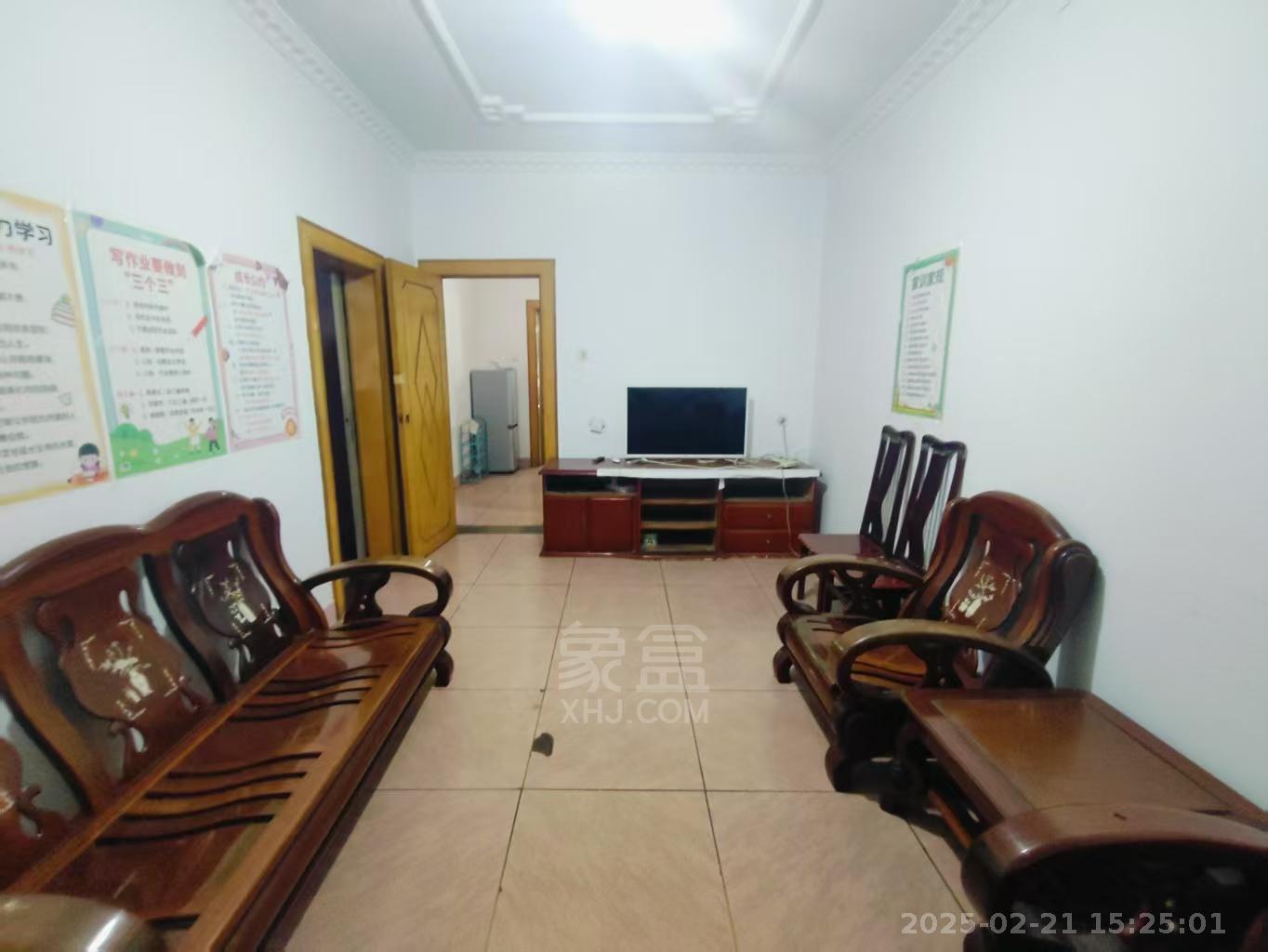 金桂小区曹一二三村 2室1厅1卫 800.0元/月 金桂小区曹一二三村 2室1厅1卫 800.0元/月室内图