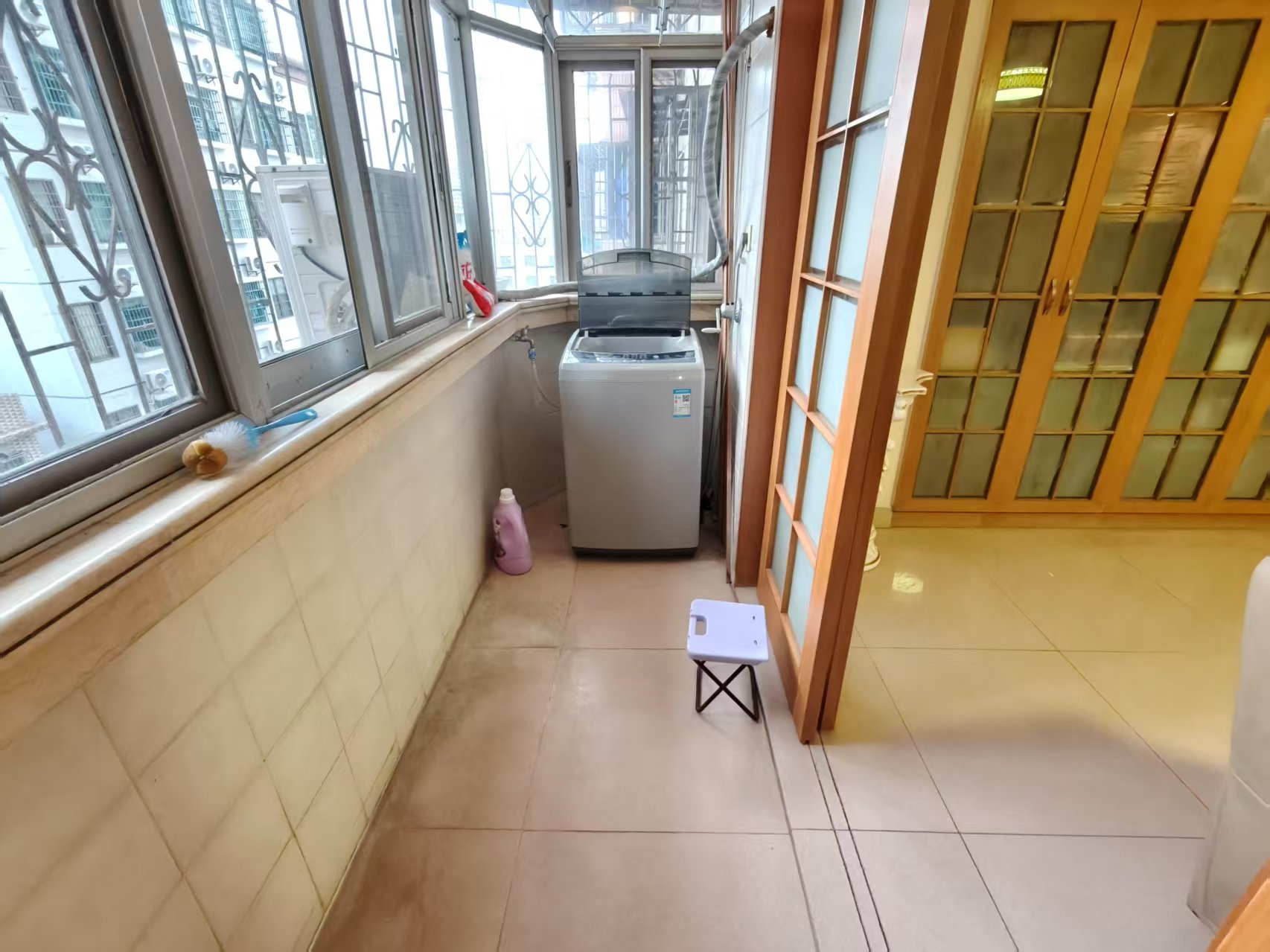 海南省人民医院宿舍区(秀英区)  4室2厅1卫    2200.0元/月 海南省人民医院宿舍区(秀英区)  4室2厅1卫    2200.0元/月室内图