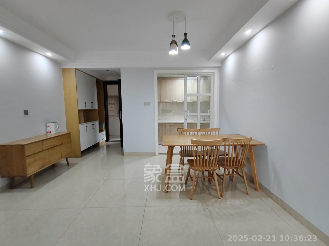 碧桂园南城首府（东宸林海）  3室2厅2卫   2600.00元/月室内图