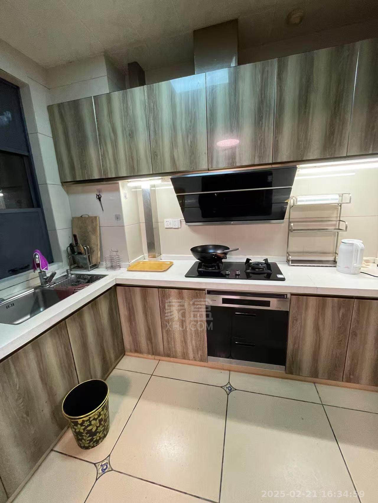 经世龙城 3室2厅1卫 2200.0元/月 经世龙城 3室2厅1卫 2200.0元/月室内图