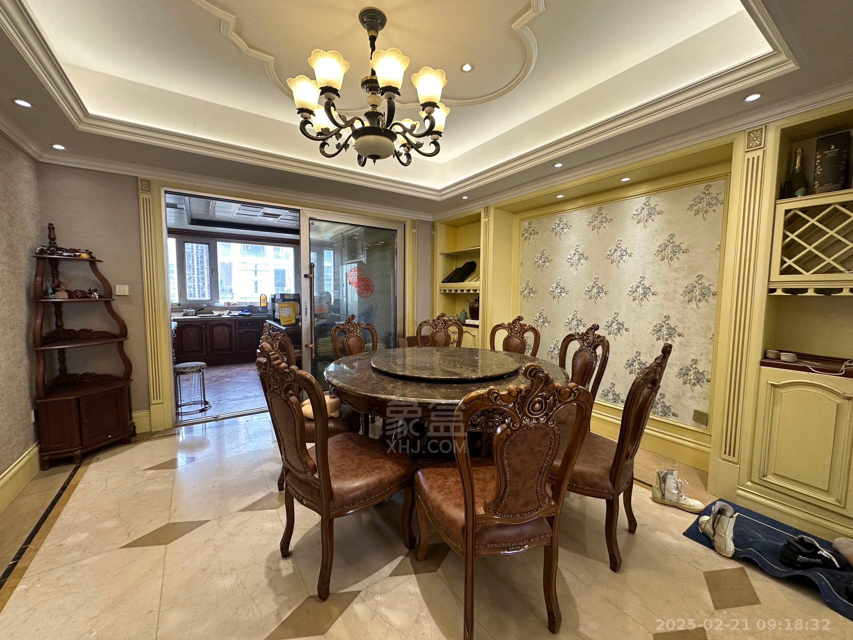 奥园养生城 4室2厅4卫 5300.0元/月 奥园养生城 4室2厅4卫 5300.0元/月室内图