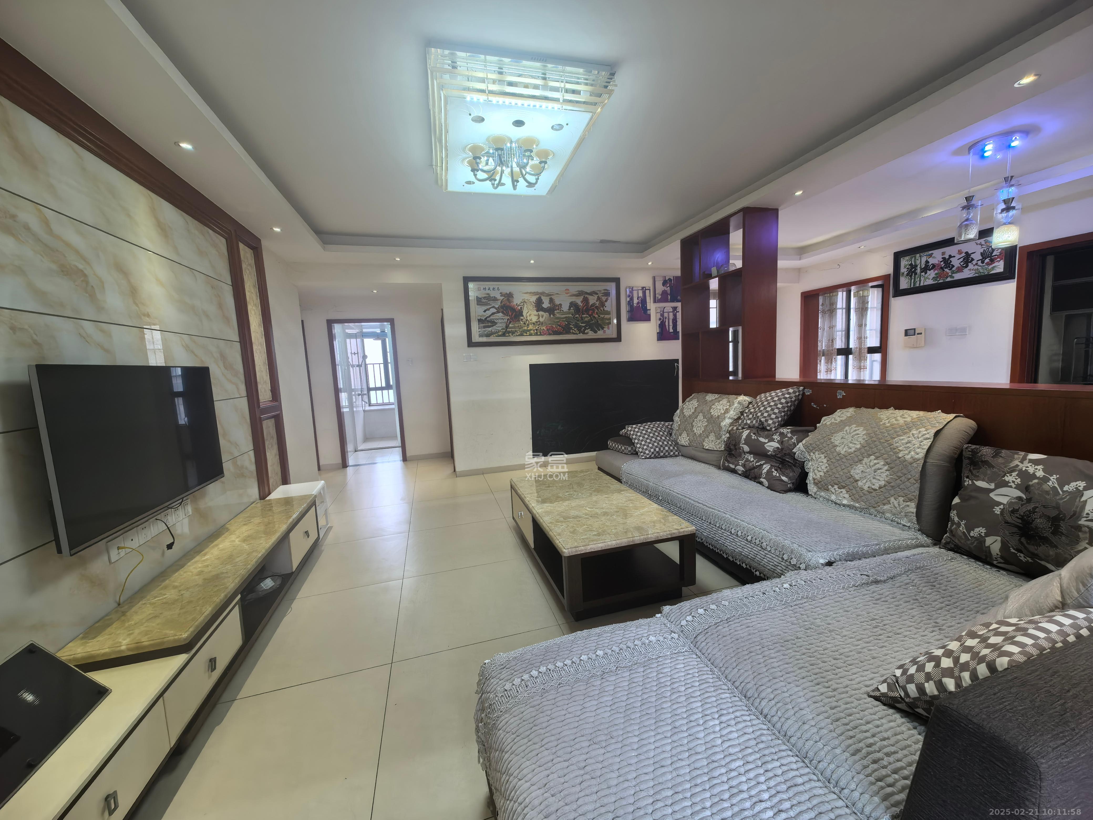 华润凤凰城三期 3室2厅2卫 2000.0元/月 华润凤凰城三期 3室2厅2卫 2000.0元/月室内图