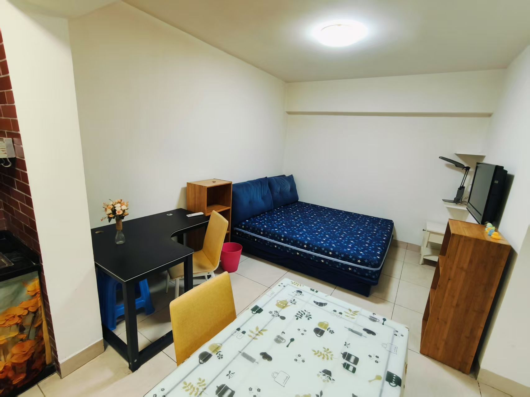 御景峰  1室0厅1卫   1600.00元/月室内图1