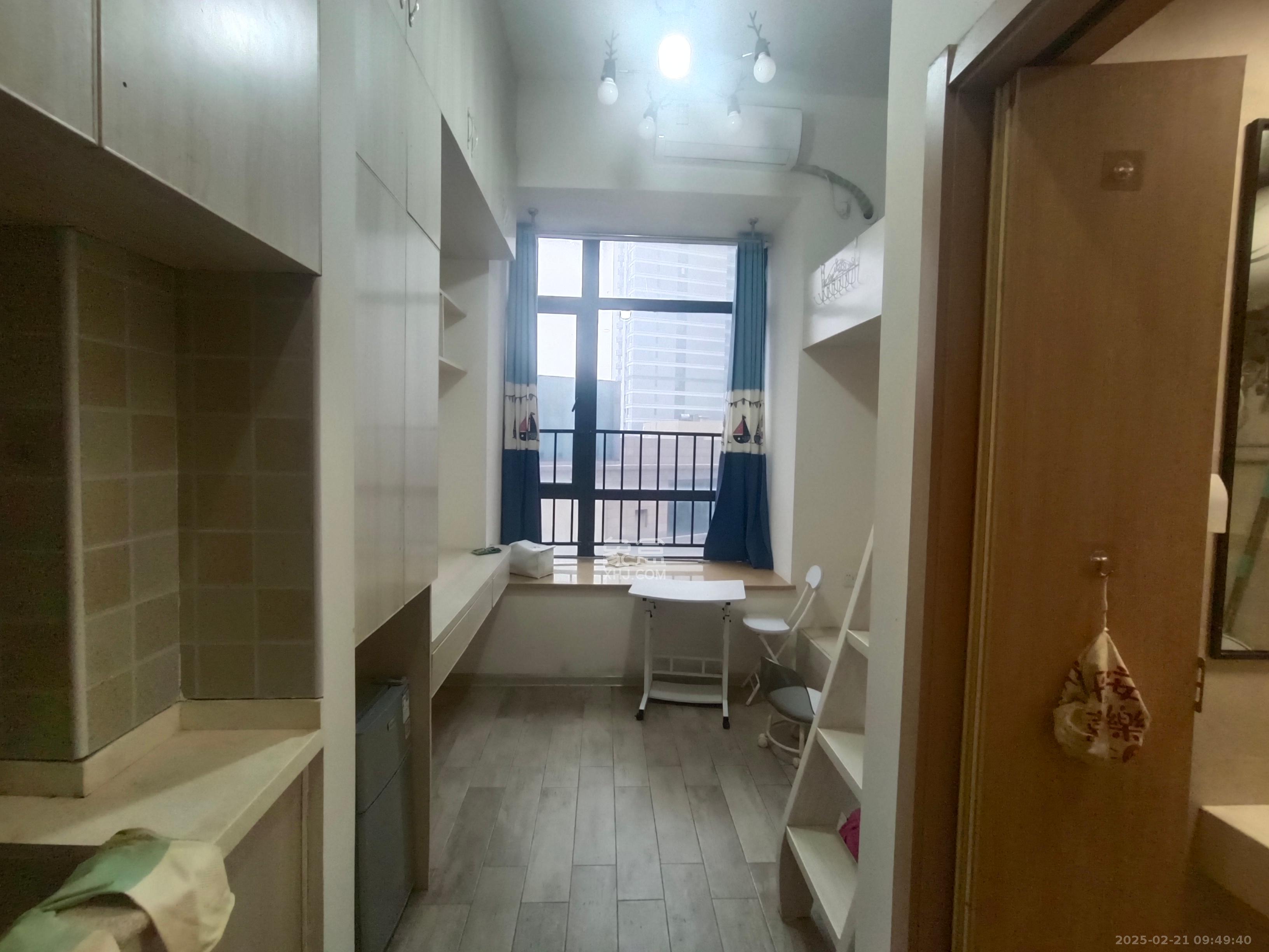 兰亭湾畔 1室0厅1卫 1100.0元/月 兰亭湾畔 1室0厅1卫 1100.0元/月室内图