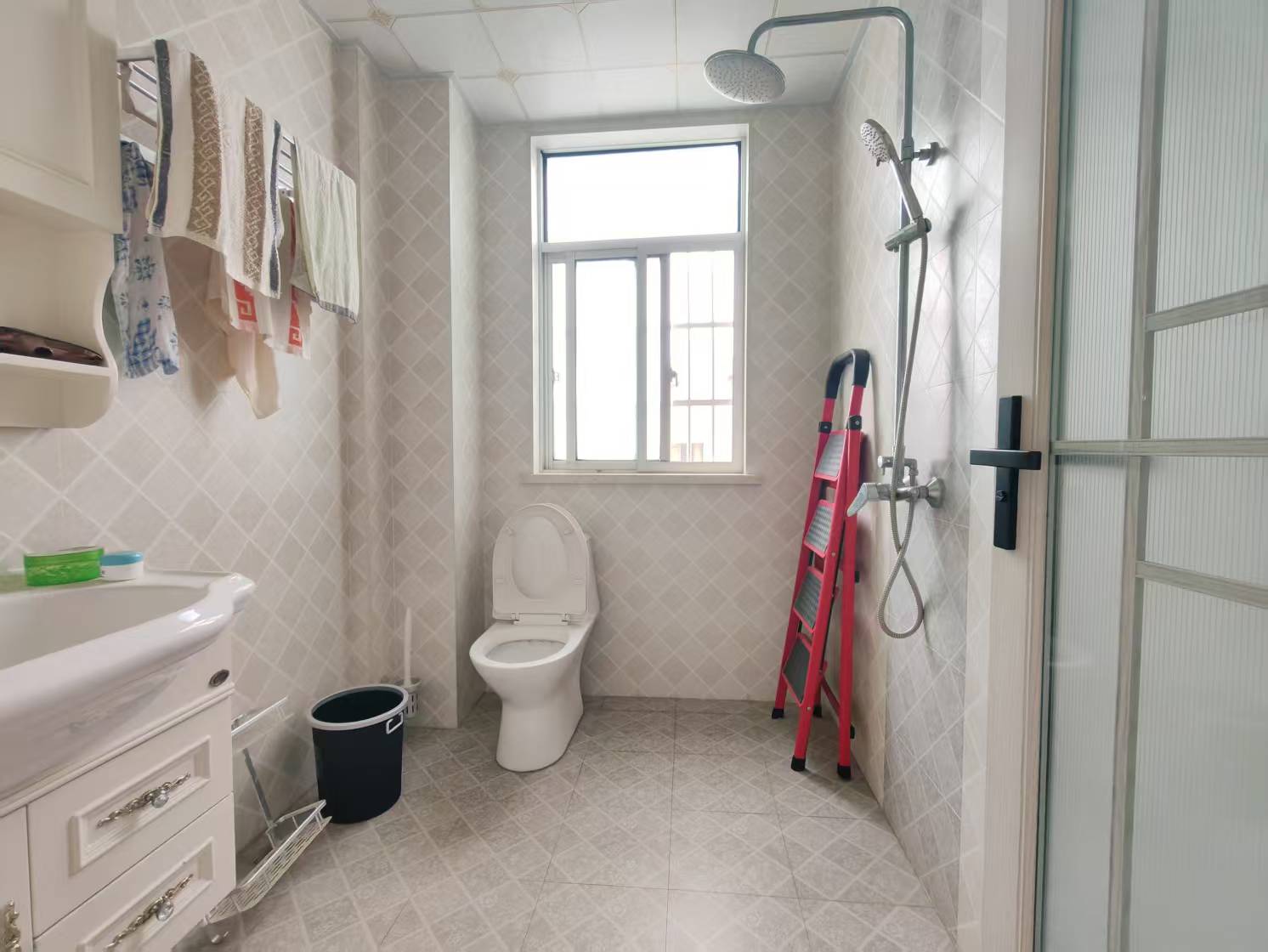 卧龙港  3室2厅2卫    72.8万 卧龙港  3室2厅2卫    72.8万室内图