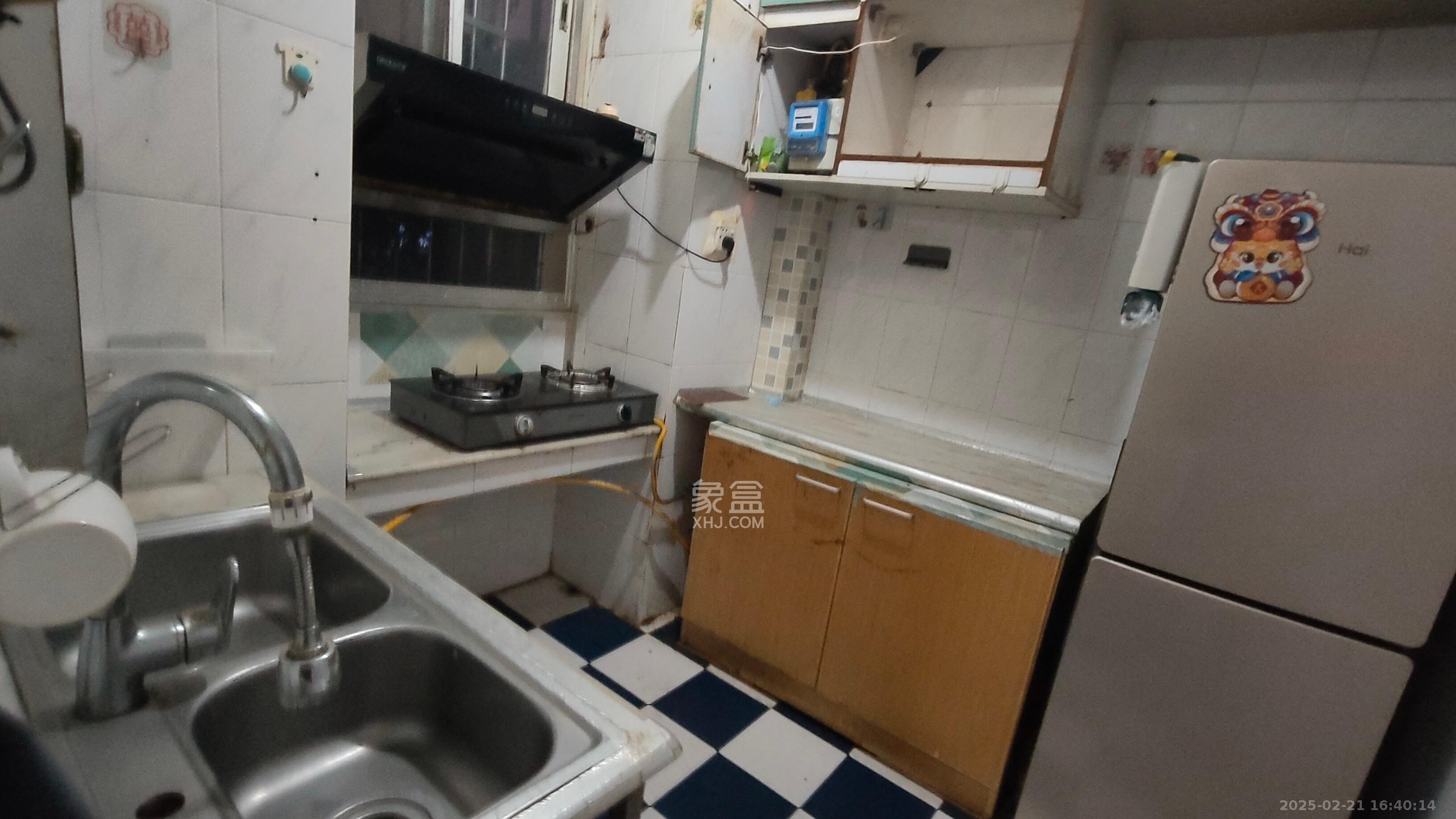 科教新村 2室2厅1卫 2500.0元/月 科教新村 2室2厅1卫 2500.0元/月室内图