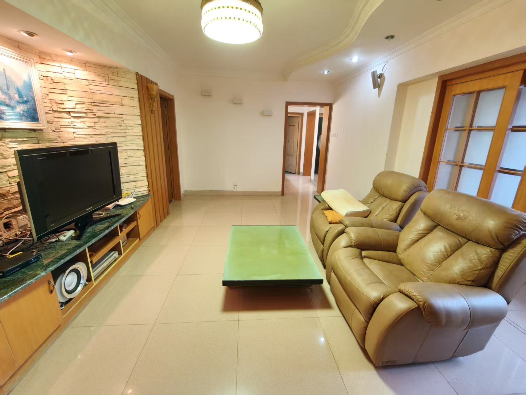 海南省人民医院宿舍区(秀英区)  4室2厅1卫    2200.0元/月 海南省人民医院宿舍区(秀英区)  4室2厅1卫    2200.0元/月室内图