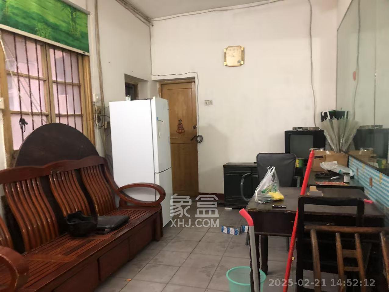 湖橡宿舍/湖橡小区 2室1厅1卫 1200.0元/月 湖橡宿舍/湖橡小区 2室1厅1卫 1200.0元/月室内图