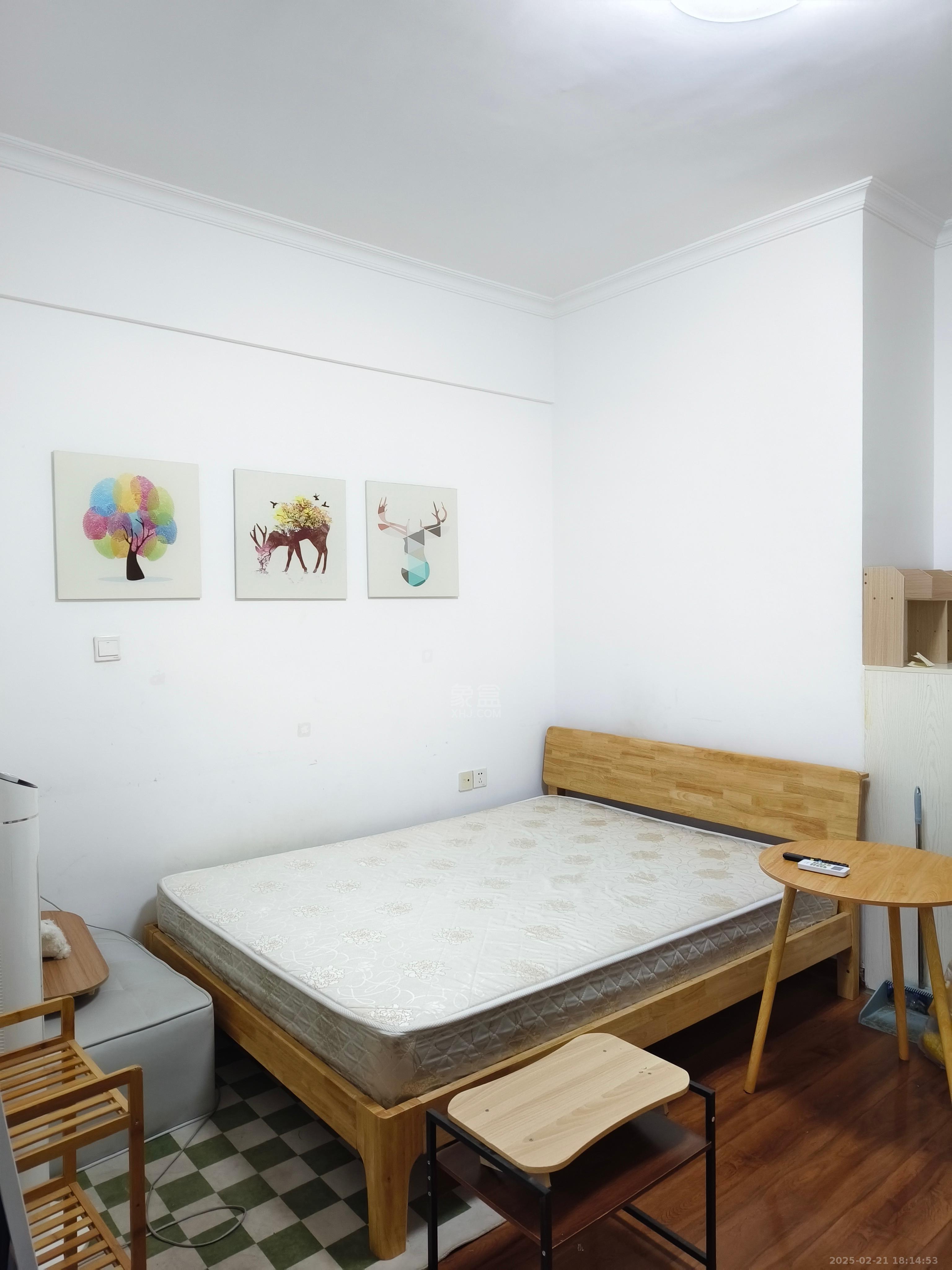 文艺复兴(未来城) 1室1厅1卫 1300.0元/月 文艺复兴(未来城) 1室1厅1卫 1300.0元/月室内图