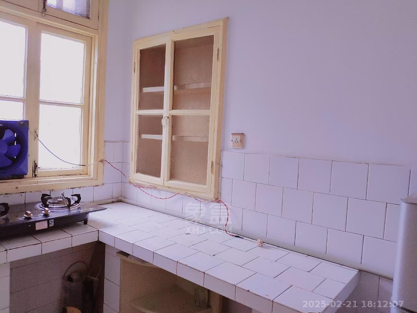 滨江一村 1室0厅0卫 800.0元/月 滨江一村 1室0厅0卫 800.0元/月室内图