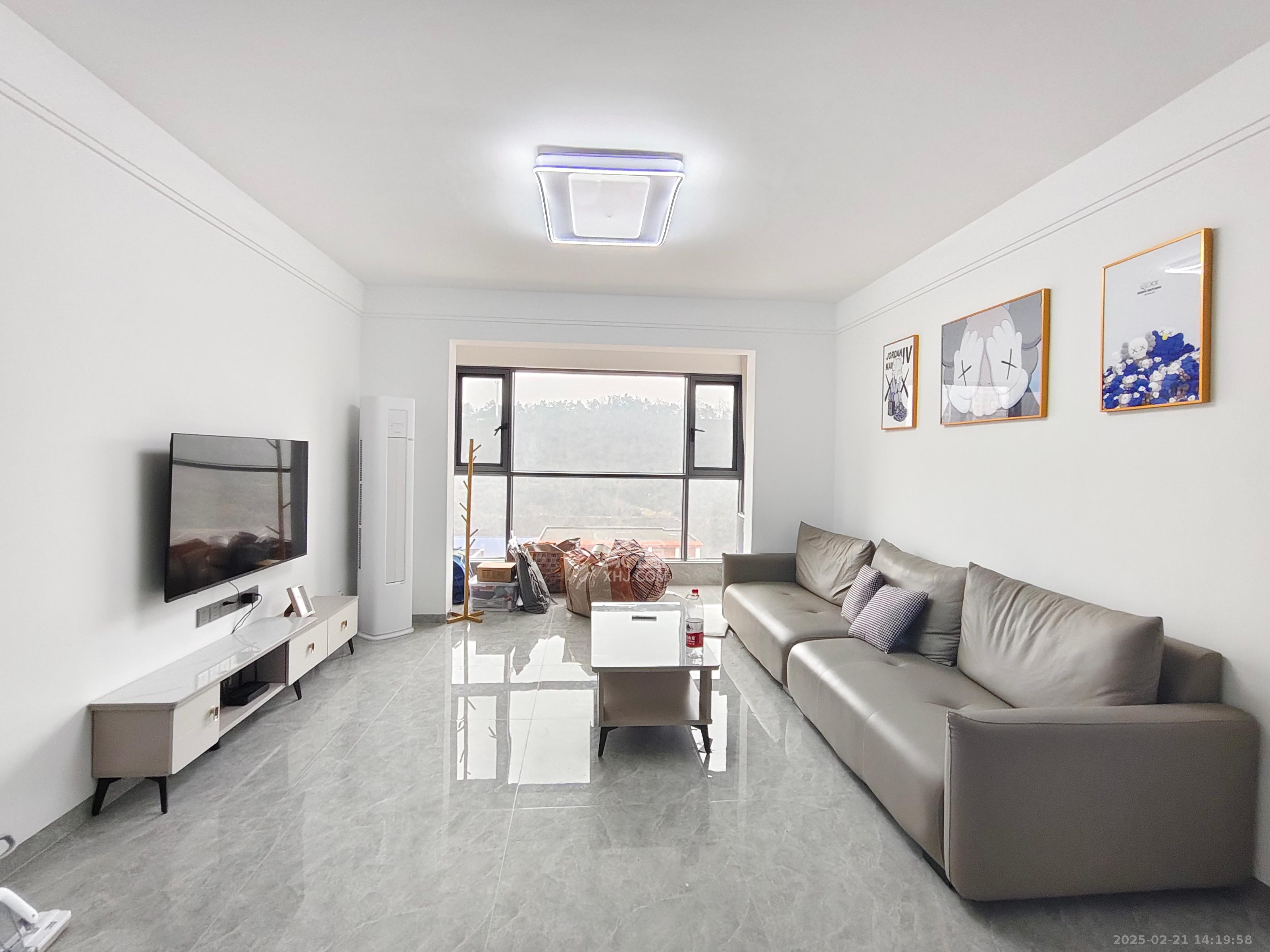 杏梨苑  3室2厅2卫    2000.0元/月 杏梨苑  3室2厅2卫    2000.0元/月