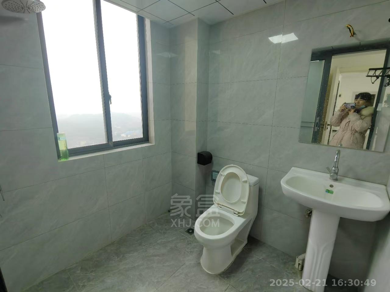 时代云龙城小区 3室2厅2卫 1800.0元/月 时代云龙城小区 3室2厅2卫 1800.0元/月室内图