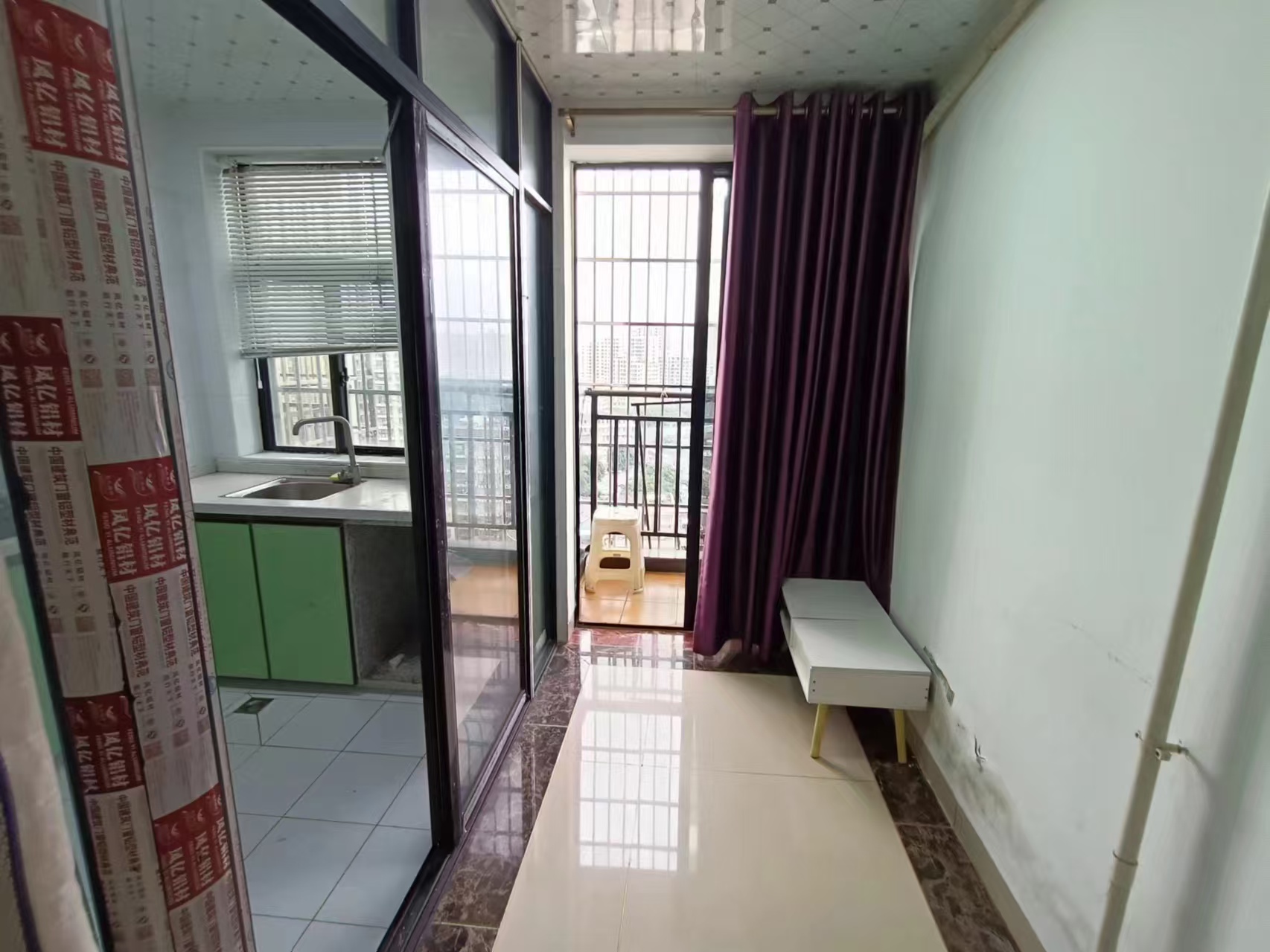 鸿信公寓 1室1厅1卫 900.0元/月 鸿信公寓 1室1厅1卫 900.0元/月室内图