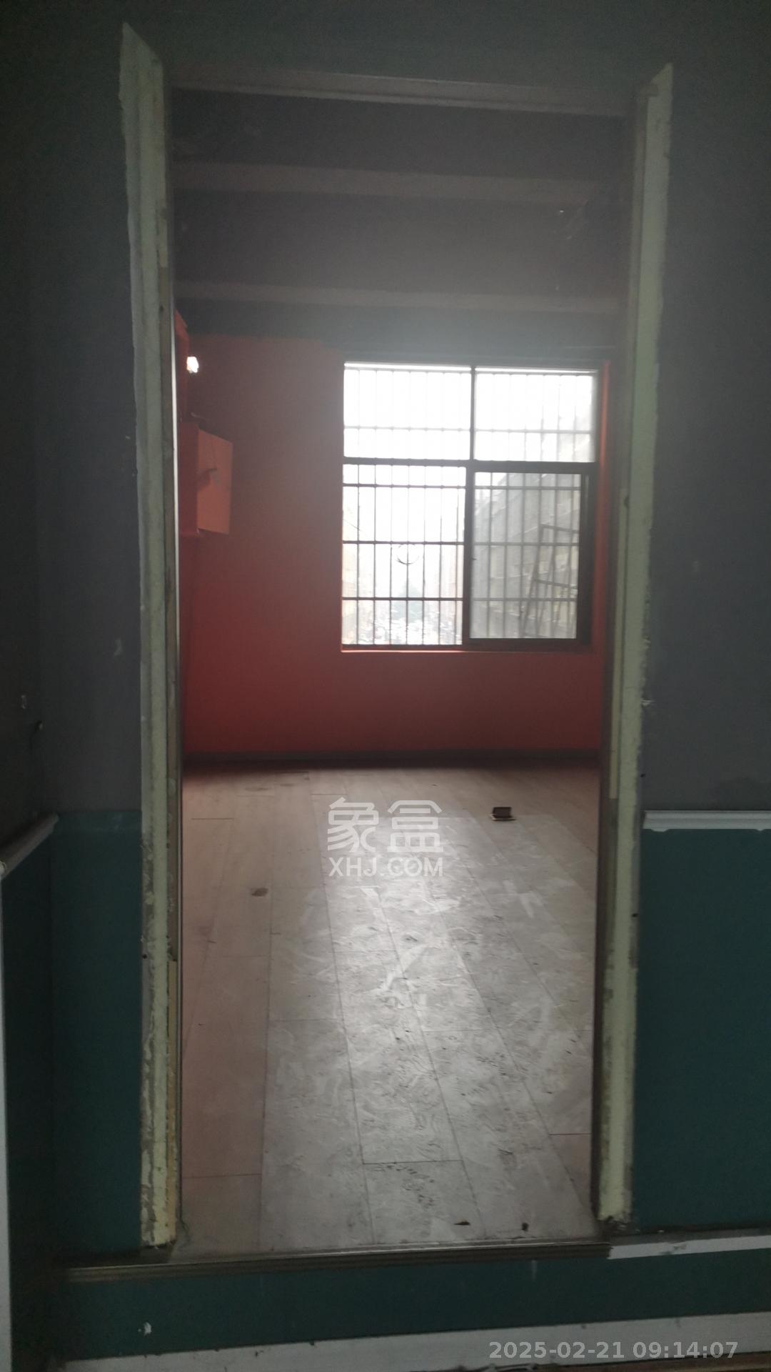 龙塘安置区(龙塘小区) 1室1厅1卫 18000.0元/月 龙塘安置区(龙塘小区) 1室1厅1卫 18000.0元/月室内图