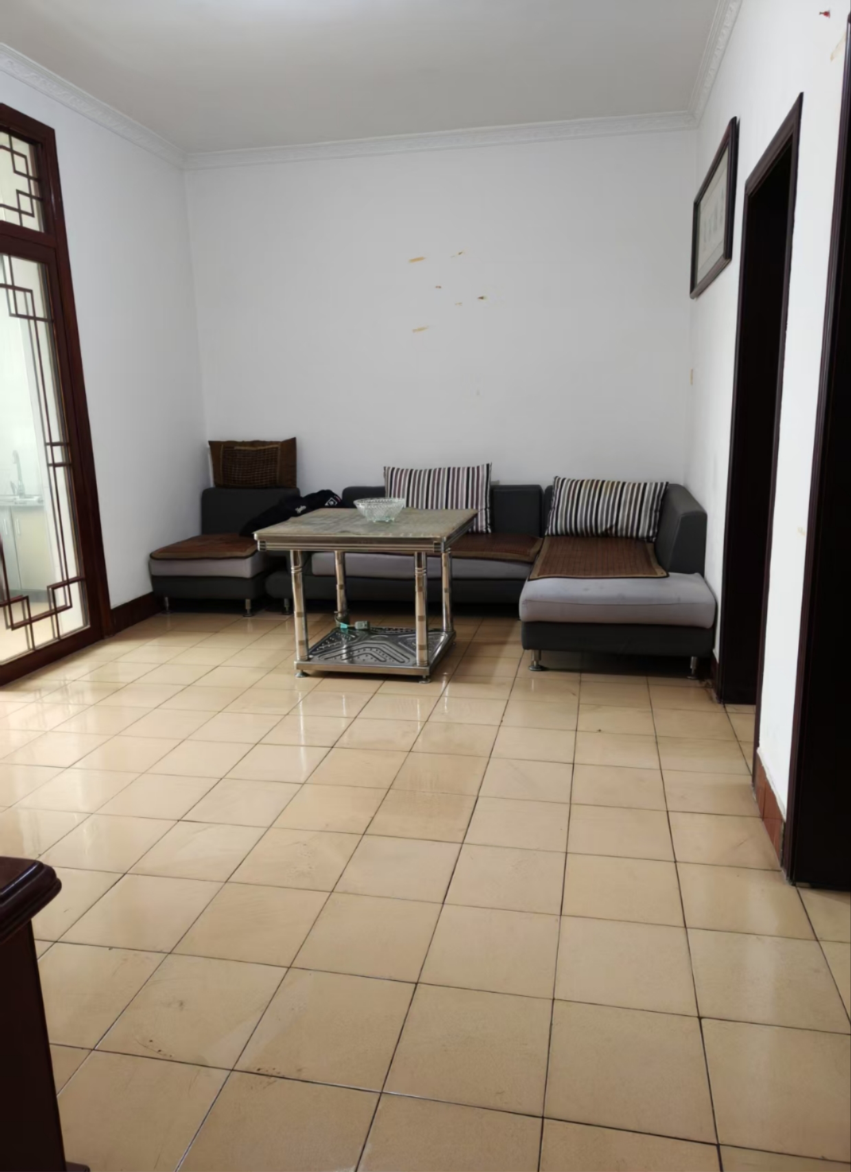 娄底市建筑工程公司家属楼  2室1厅1卫    23.8万