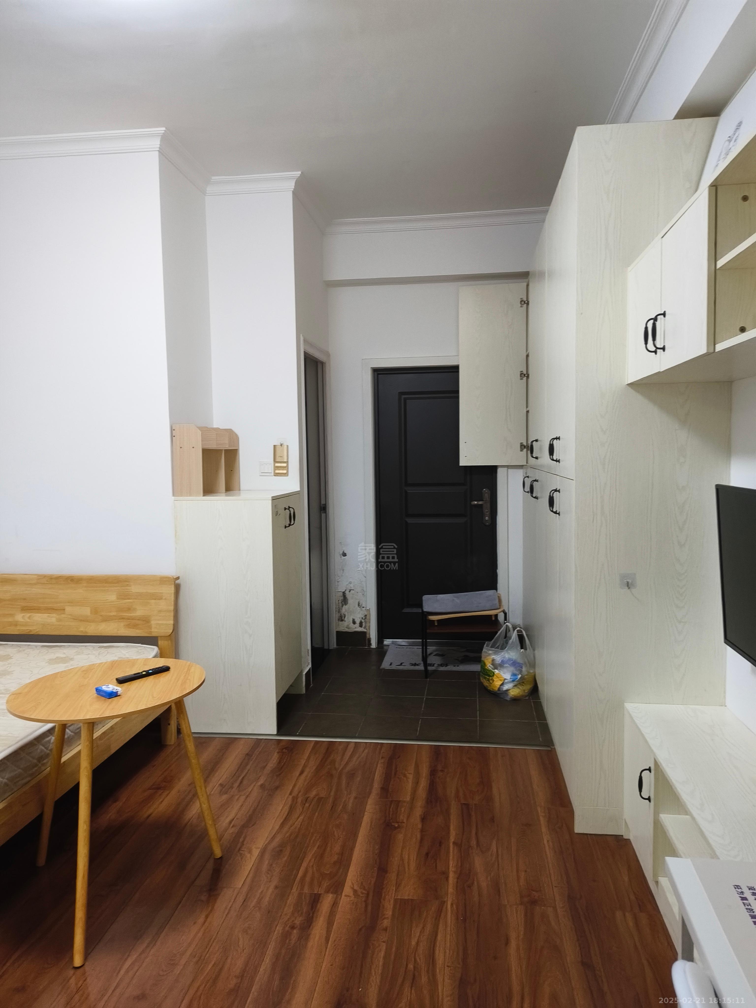 文艺复兴(未来城) 1室1厅1卫 1300.0元/月 文艺复兴(未来城) 1室1厅1卫 1300.0元/月室内图