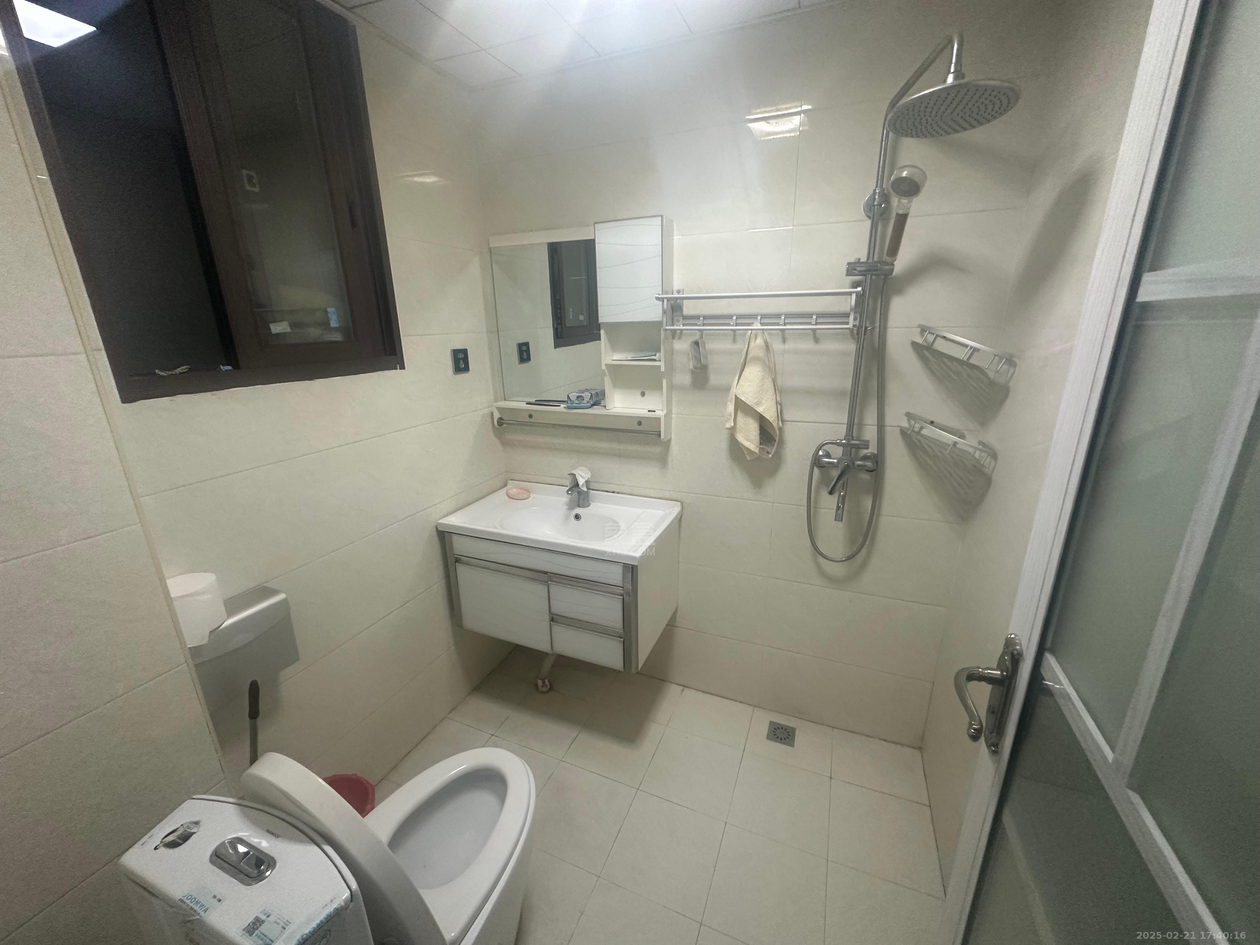 中欧昆仑首府 2室2厅1卫 1800.0元/月 中欧昆仑首府 2室2厅1卫 1800.0元/月室内图