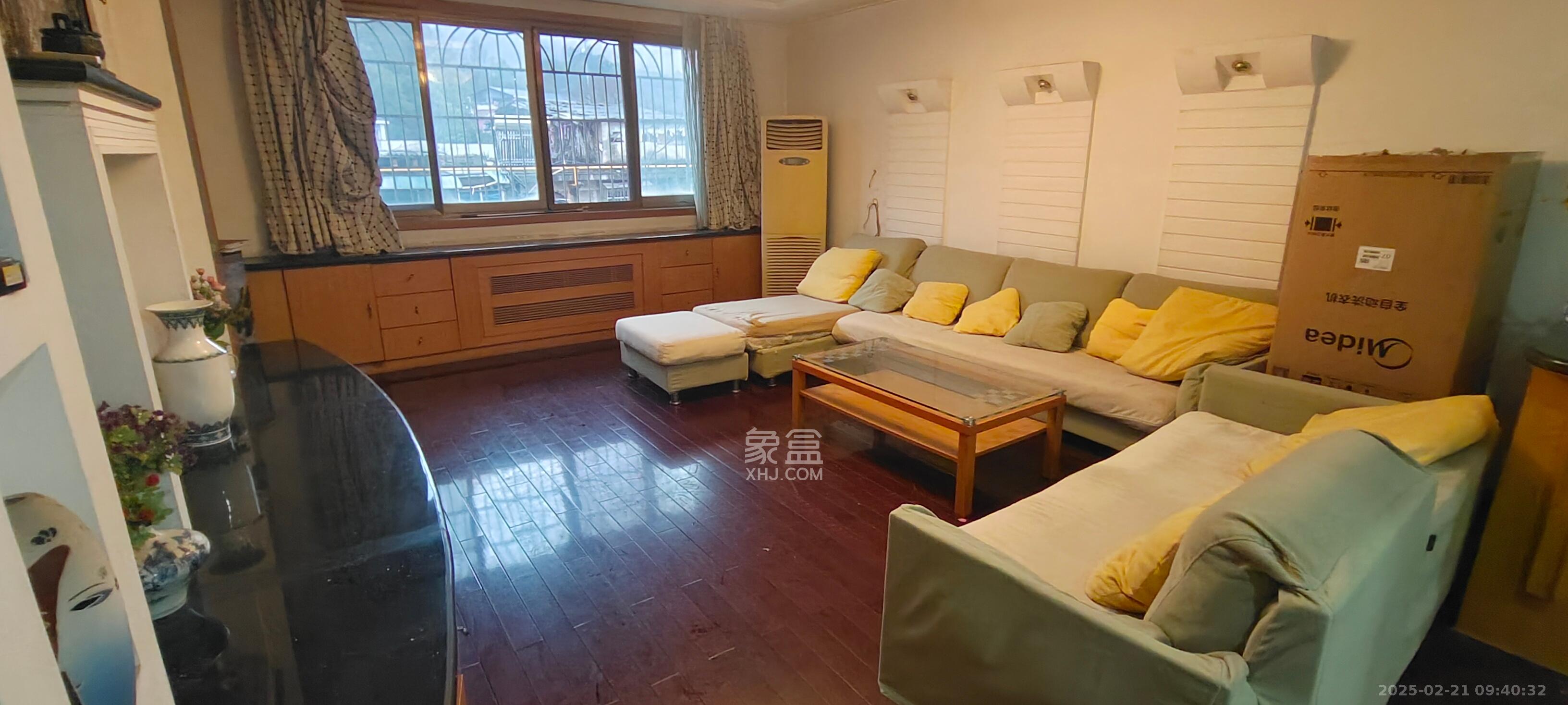 谭石路谭家冲社区 1室0厅0卫 2100.0元/月 谭石路谭家冲社区 1室0厅0卫 2100.0元/月室内图