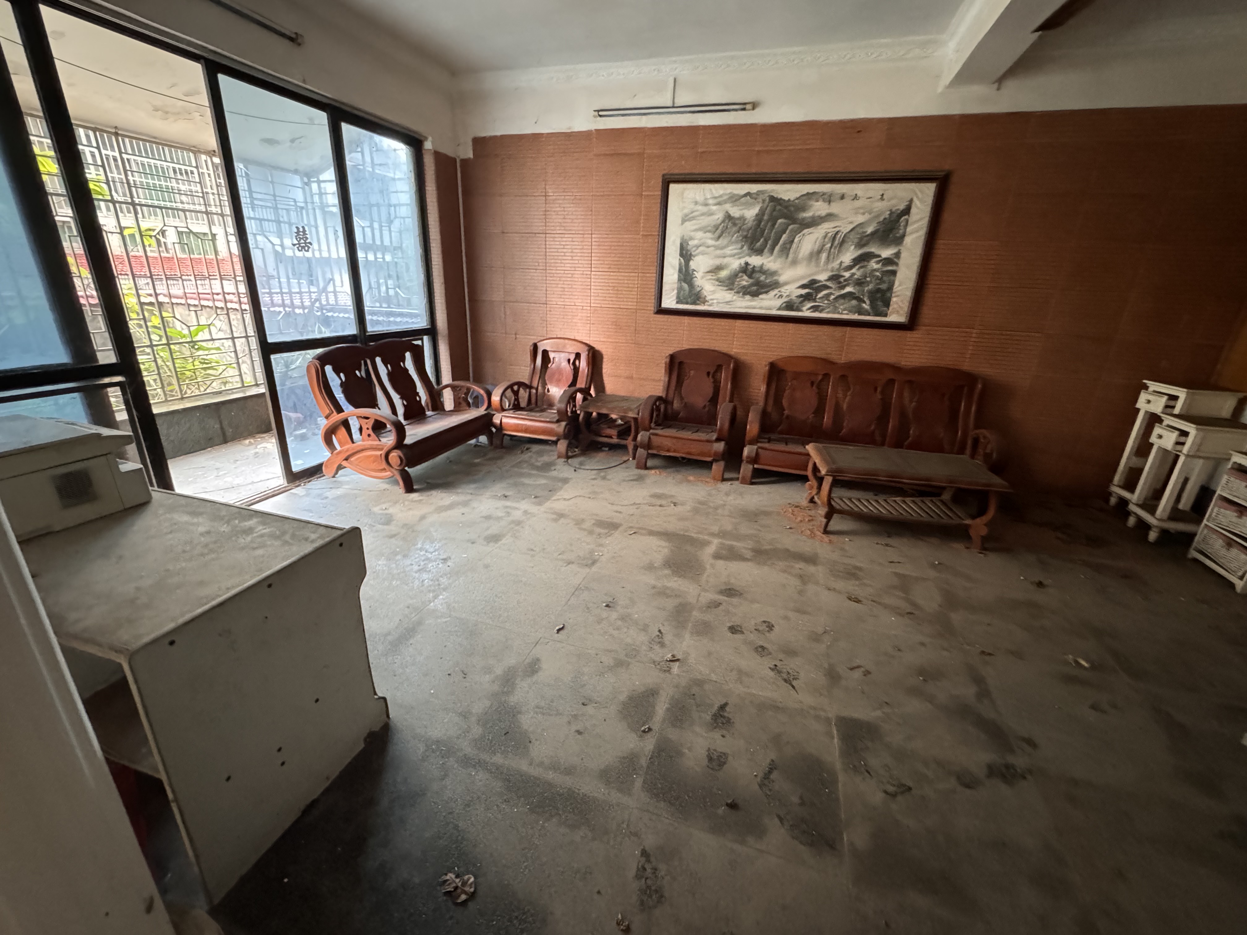 国科园小区 2室1厅1卫 410.0万 国科园小区 2室1厅1卫 410.0万客厅