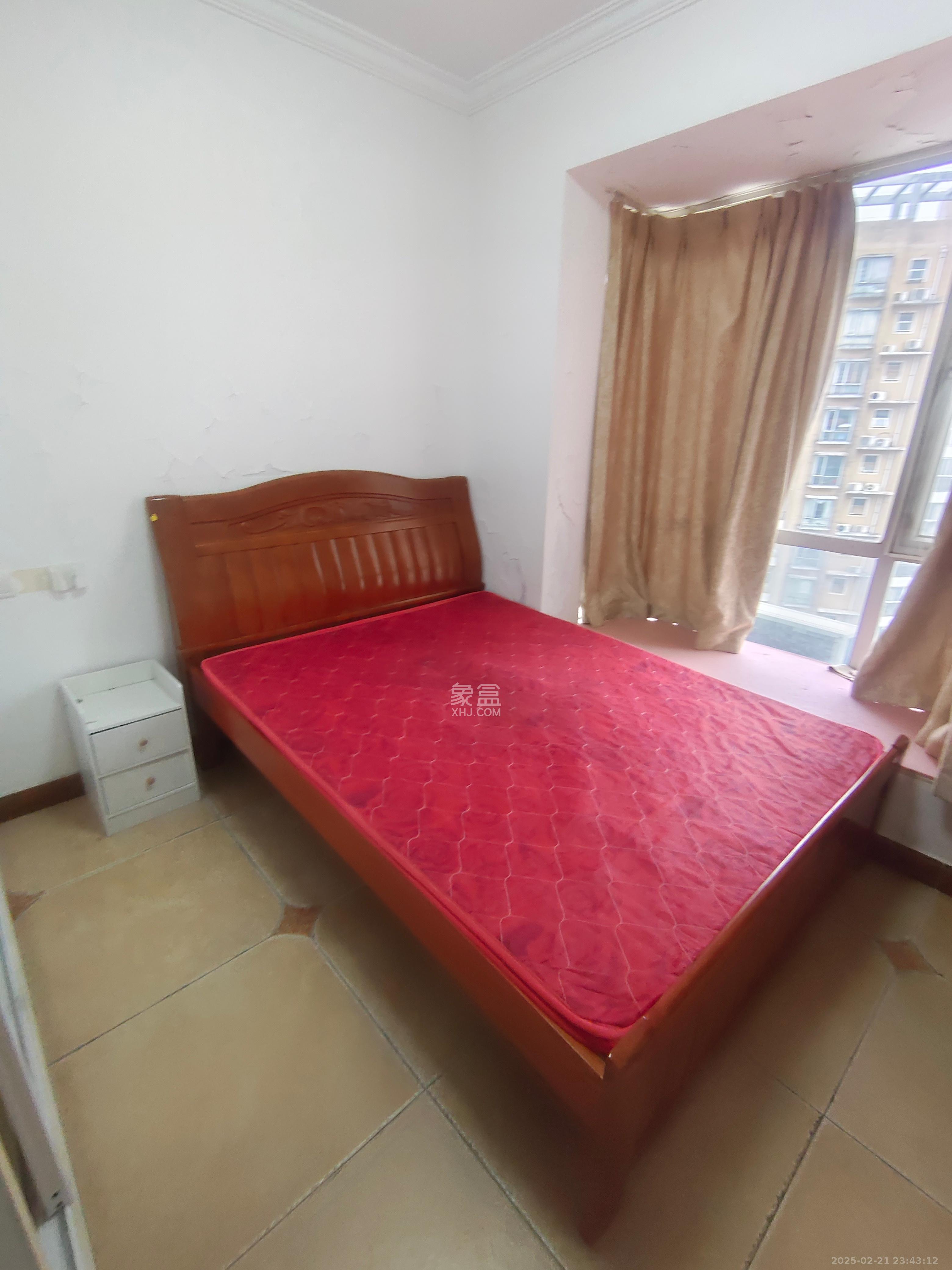 海拔东方 2室2厅1卫 2200.0元/月 海拔东方 2室2厅1卫 2200.0元/月室内图