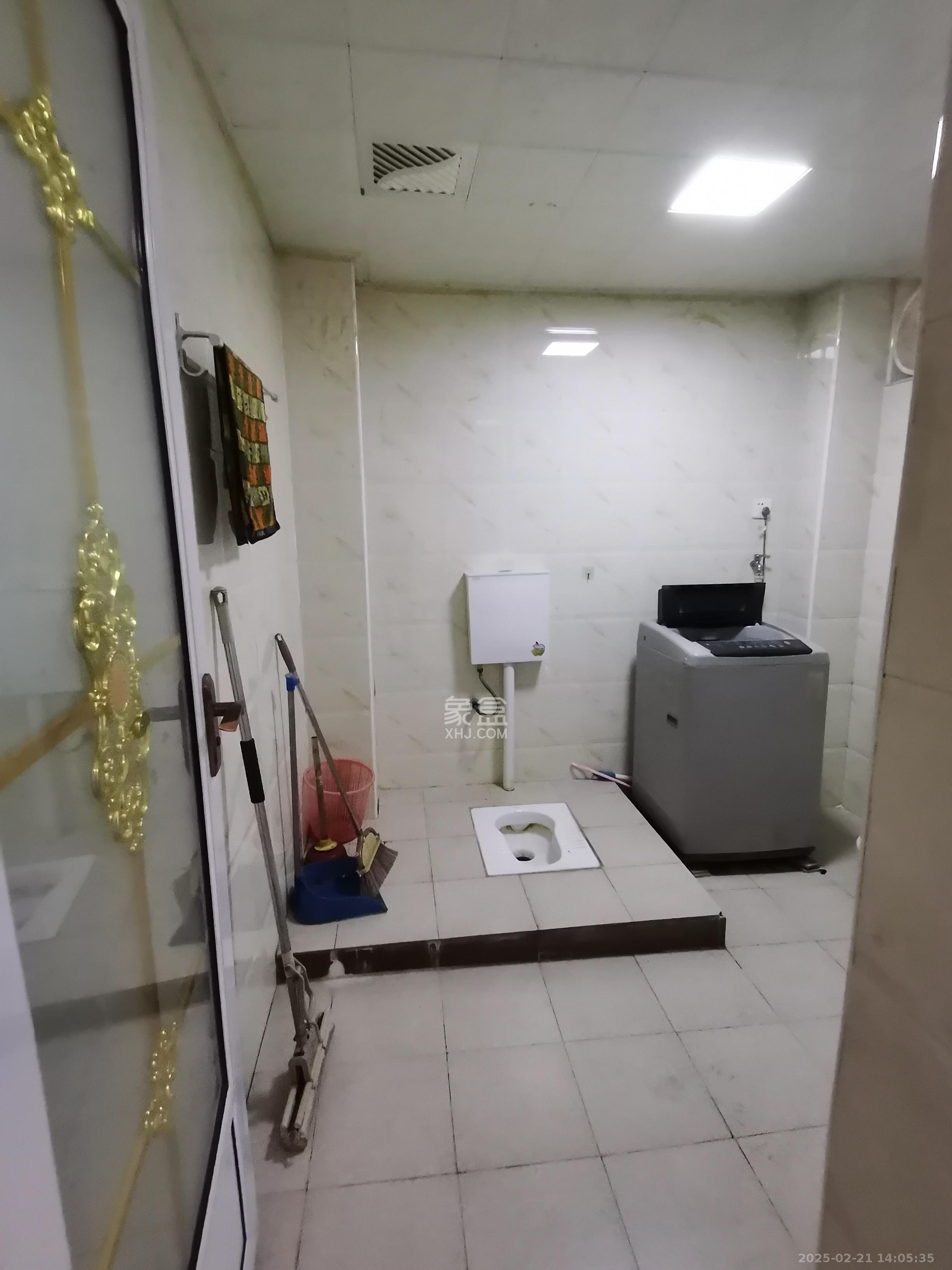 恒广国际物流园 4室2厅1卫 1400.0元/月 恒广国际物流园 4室2厅1卫 1400.0元/月室内图