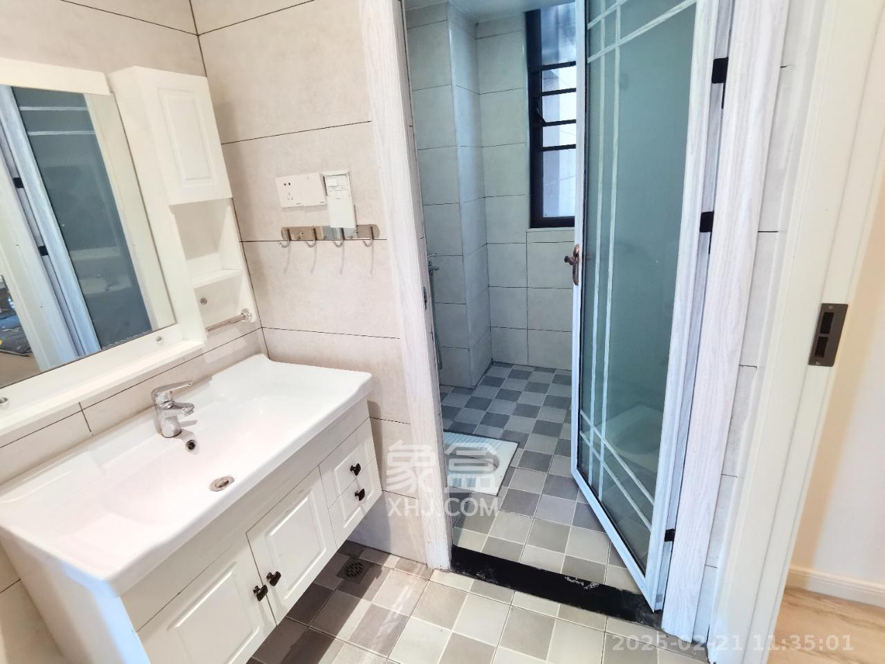 建发中央公园(建发美地) 3室2厅1卫 3000.0元/月 建发中央公园(建发美地) 3室2厅1卫 3000.0元/月室内图