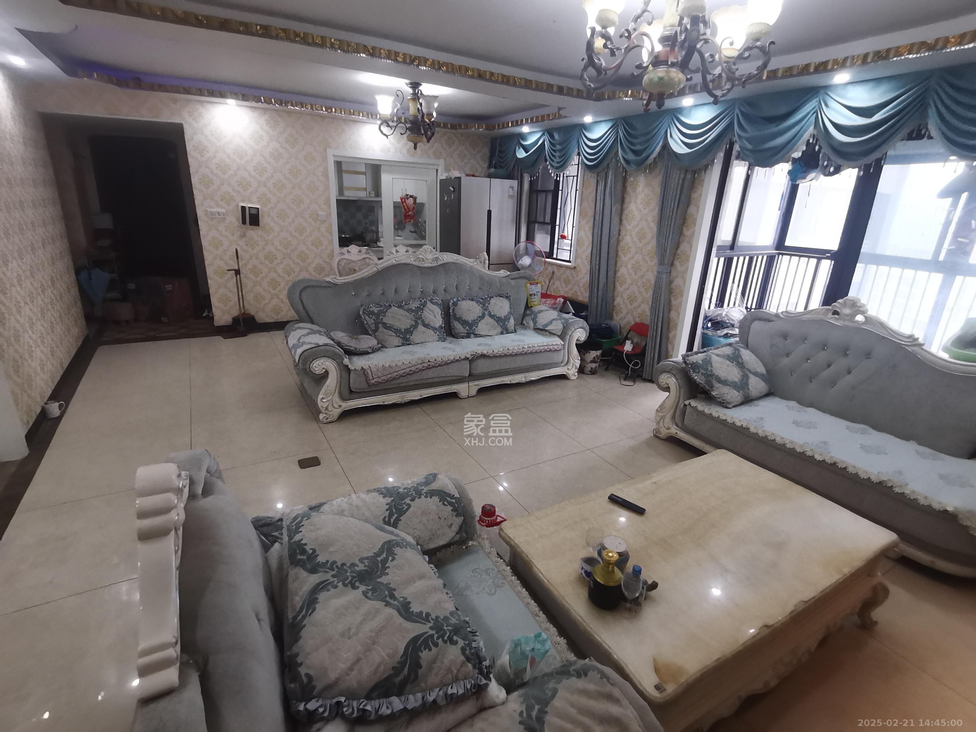 万科金域华府一期 3室1厅2卫 2800.0元/月 万科金域华府一期 3室1厅2卫 2800.0元/月室内图