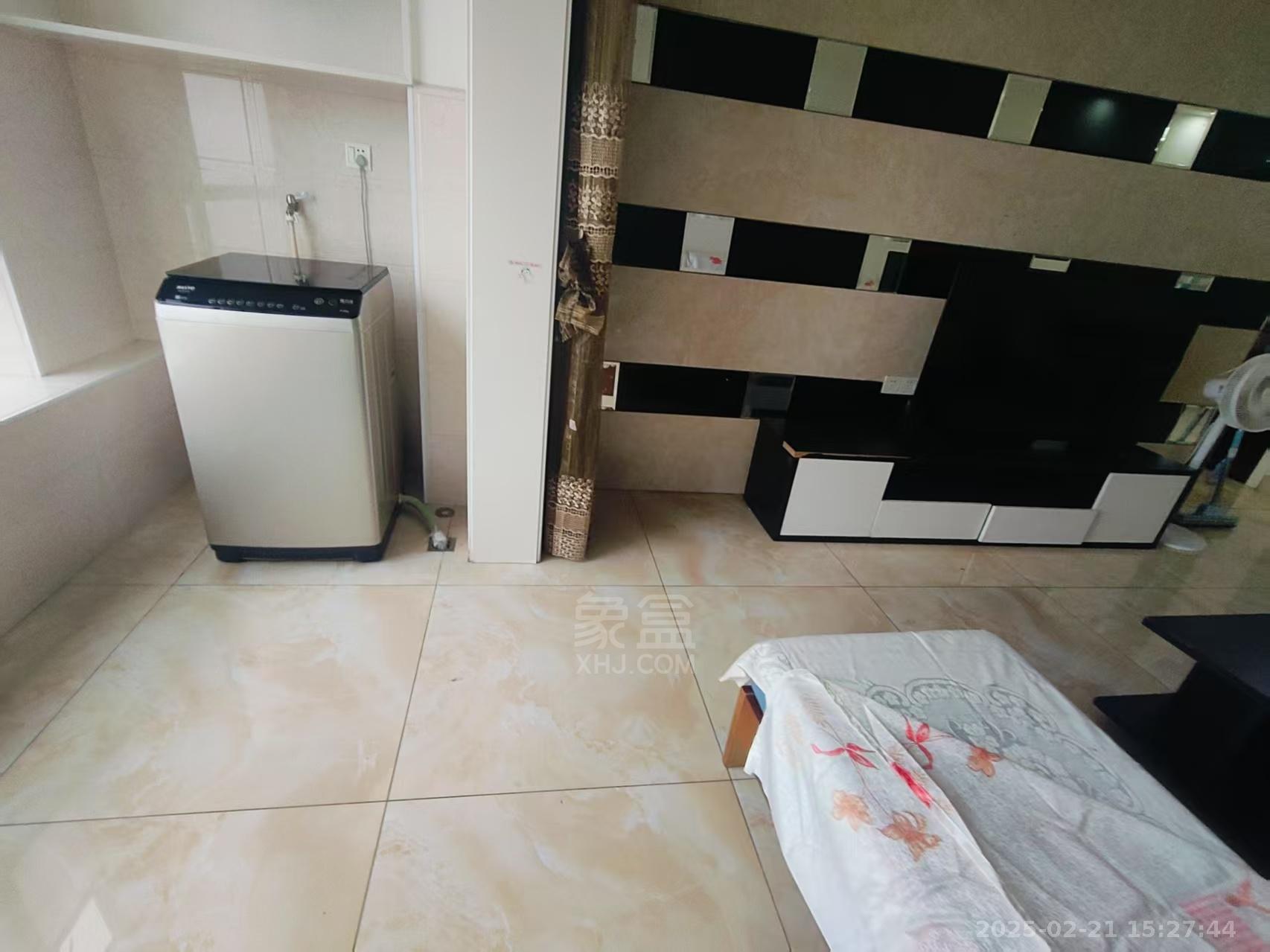 香博堡  3室2厅1卫   1500.00元/月室内图
