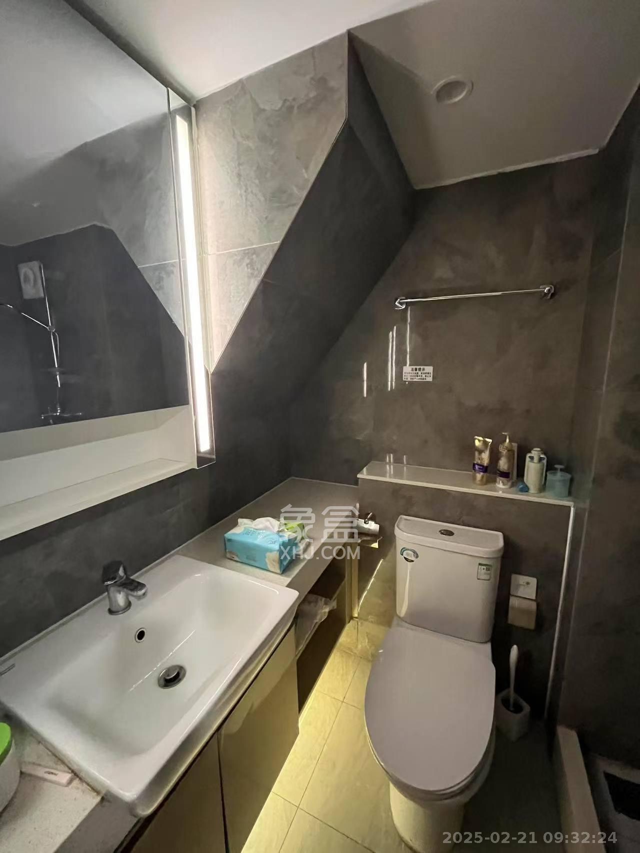 华远华时代 2室1厅1卫 3500.0元/月 华远华时代 2室1厅1卫 3500.0元/月室内图