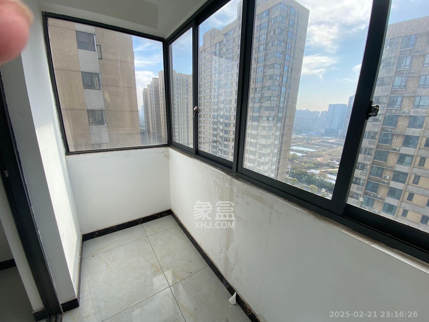 金轮星光名座 3室2厅1卫 2500.0元/月 金轮星光名座 3室2厅1卫 2500.0元/月室内图