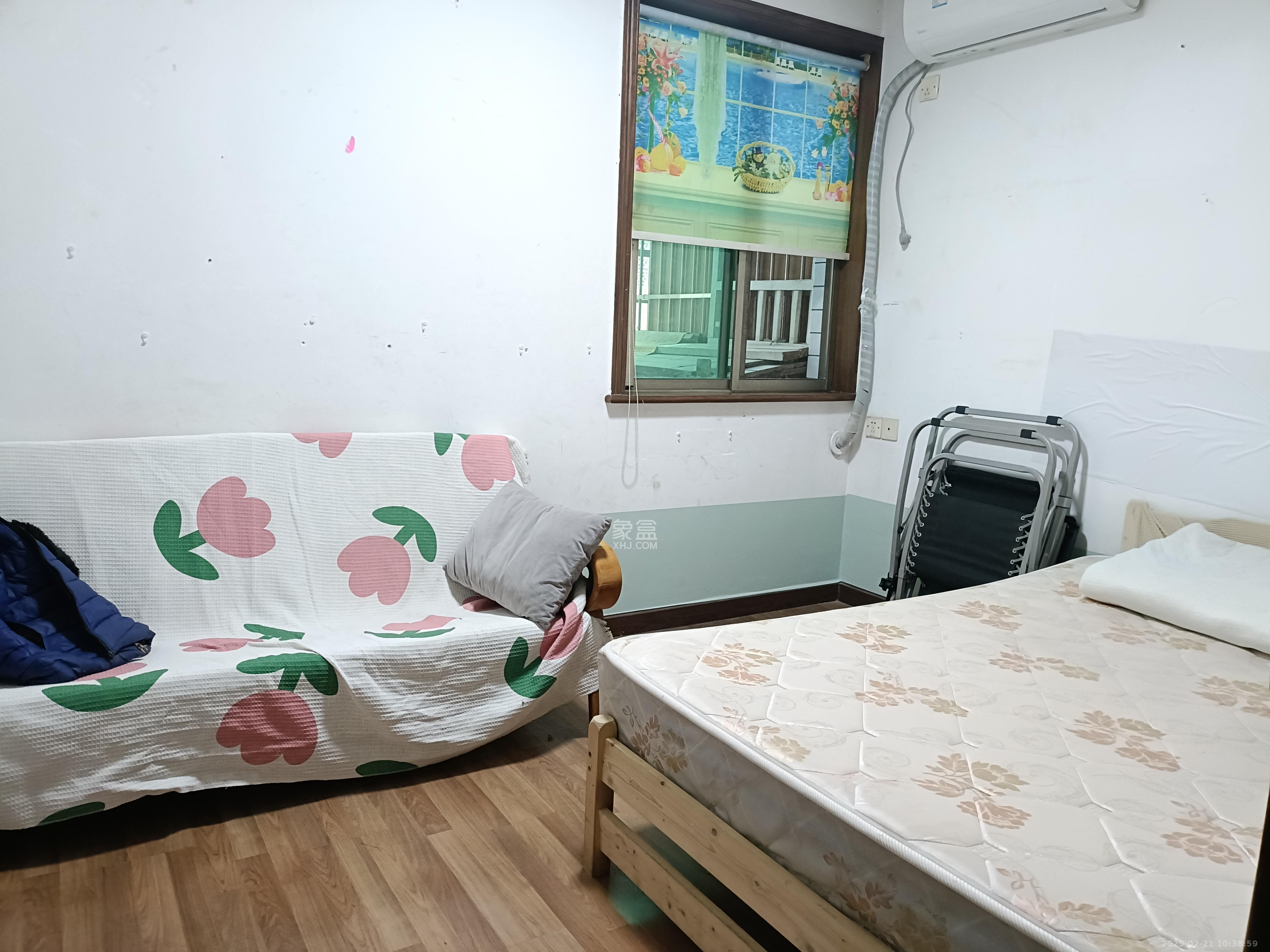 东风一村社区房（王家垅）  3室2厅1卫   2300.00元/月室内图