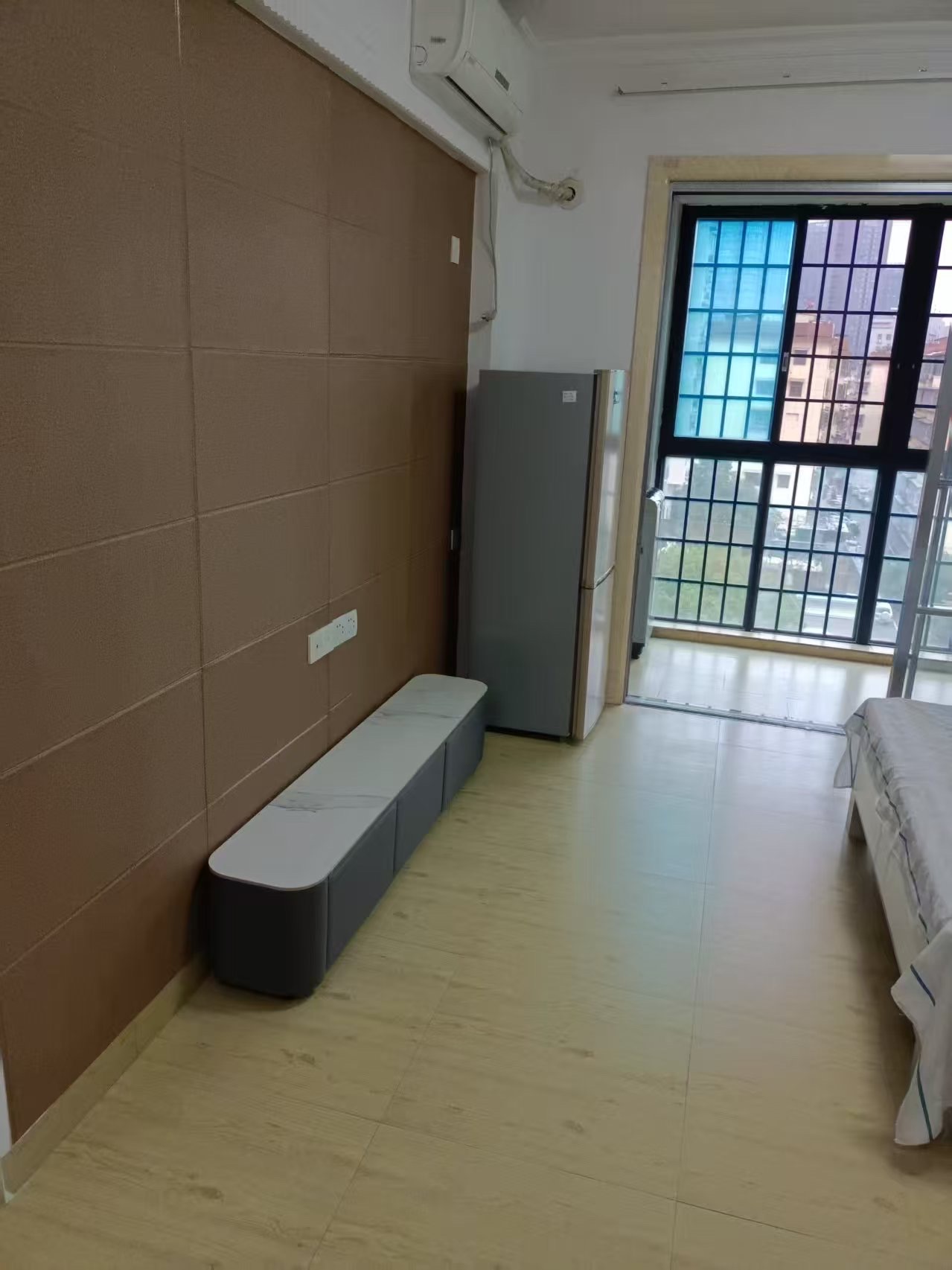 兰贵园 1室1厅1卫 1000.0元/月 兰贵园 1室1厅1卫 1000.0元/月室内图