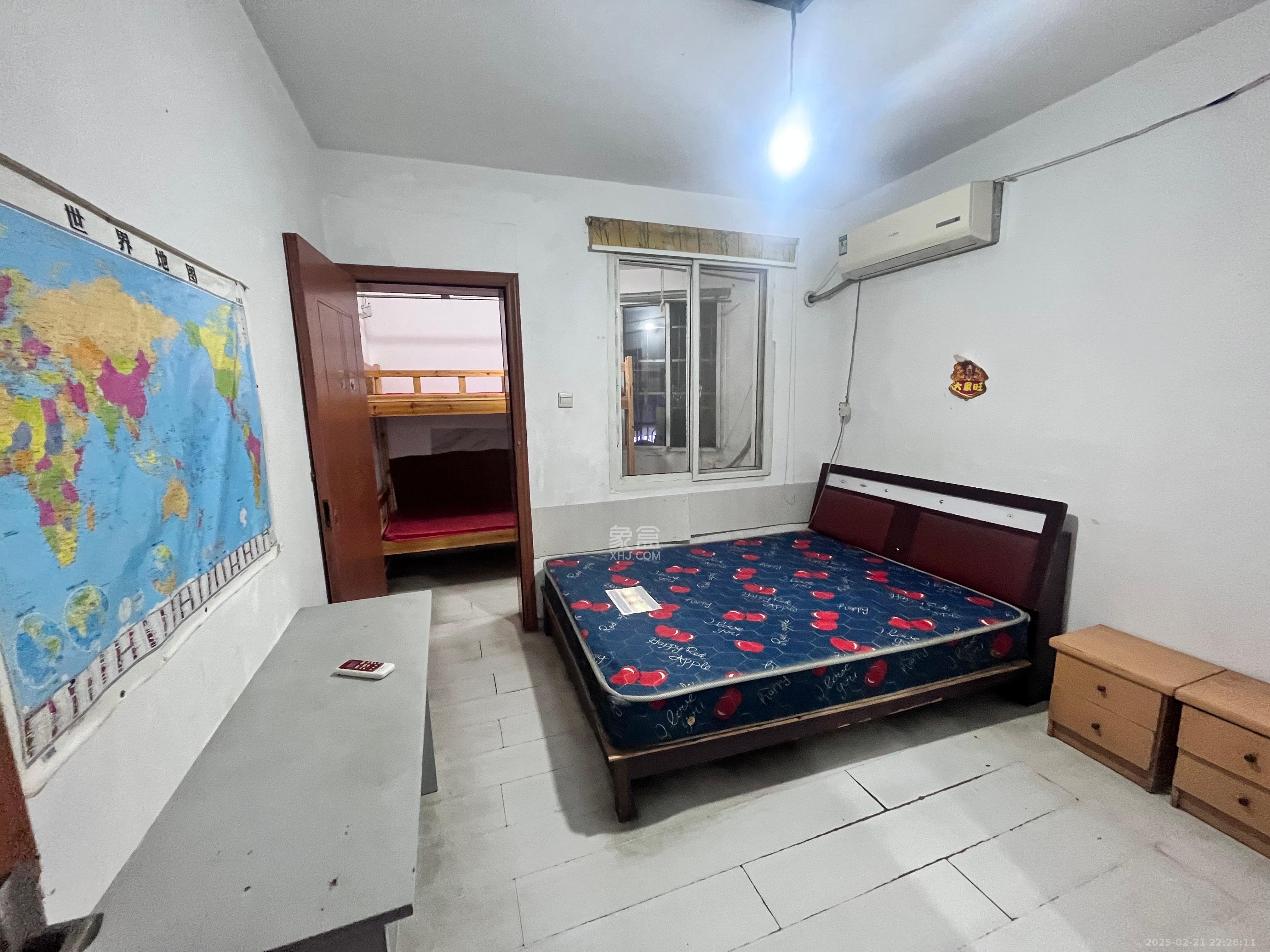 德雅路住宅楼 1室1厅1卫 900.0元/月 德雅路住宅楼 1室1厅1卫 900.0元/月室内图