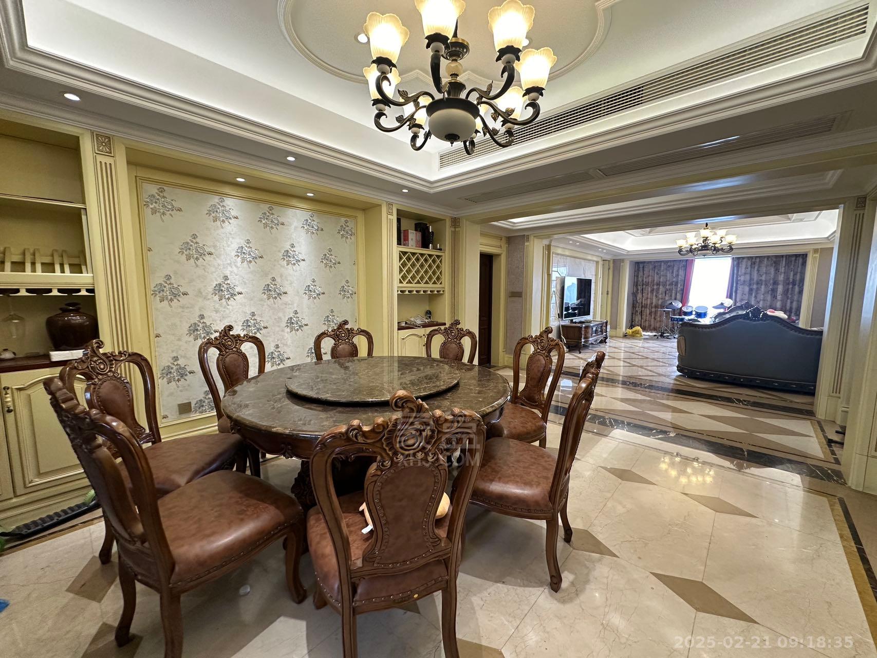 奥园养生城 4室2厅4卫 5300.0元/月 奥园养生城 4室2厅4卫 5300.0元/月室内图