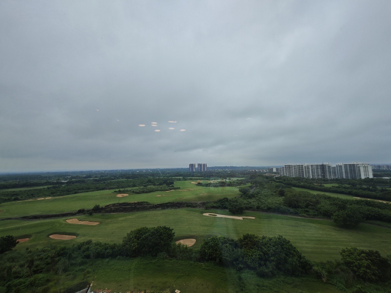 观澜湖观悦二期 2室2厅1卫 119.0万 观澜湖观悦二期 2室2厅1卫 119.0万客厅