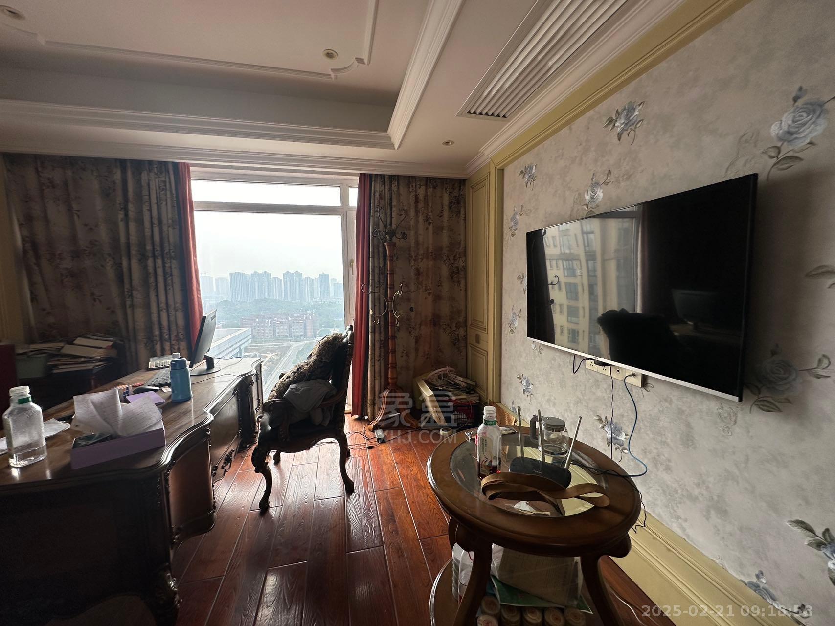 奥园养生城 4室2厅4卫 5300.0元/月 奥园养生城 4室2厅4卫 5300.0元/月室内图