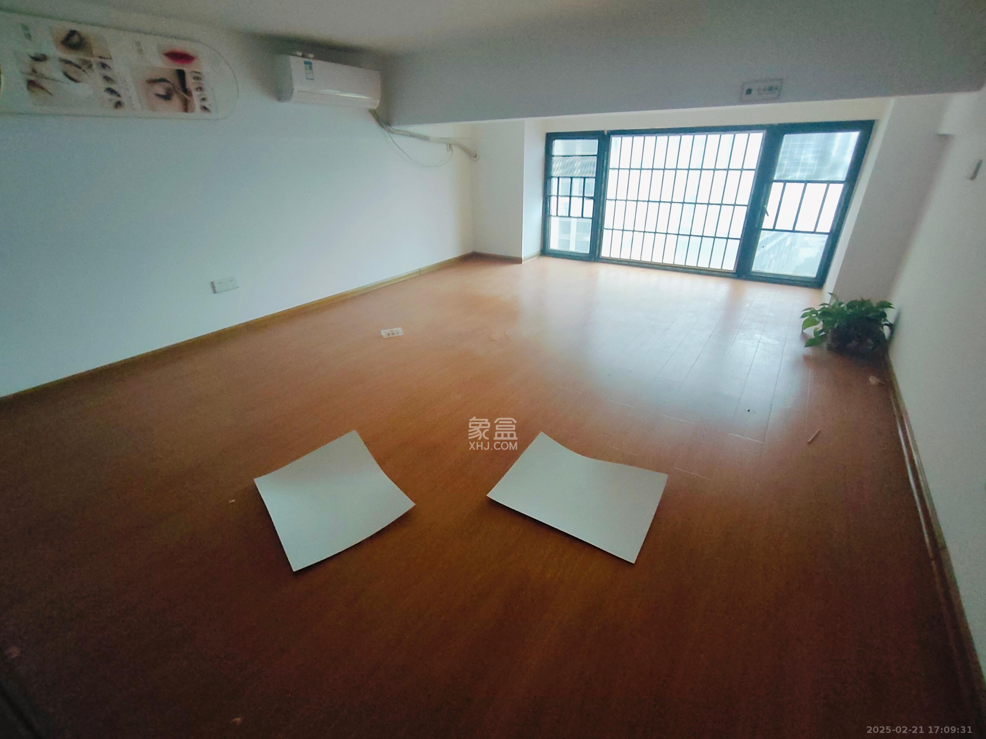 金科时代中心  1室1厅1卫   1700.00元/月室内图