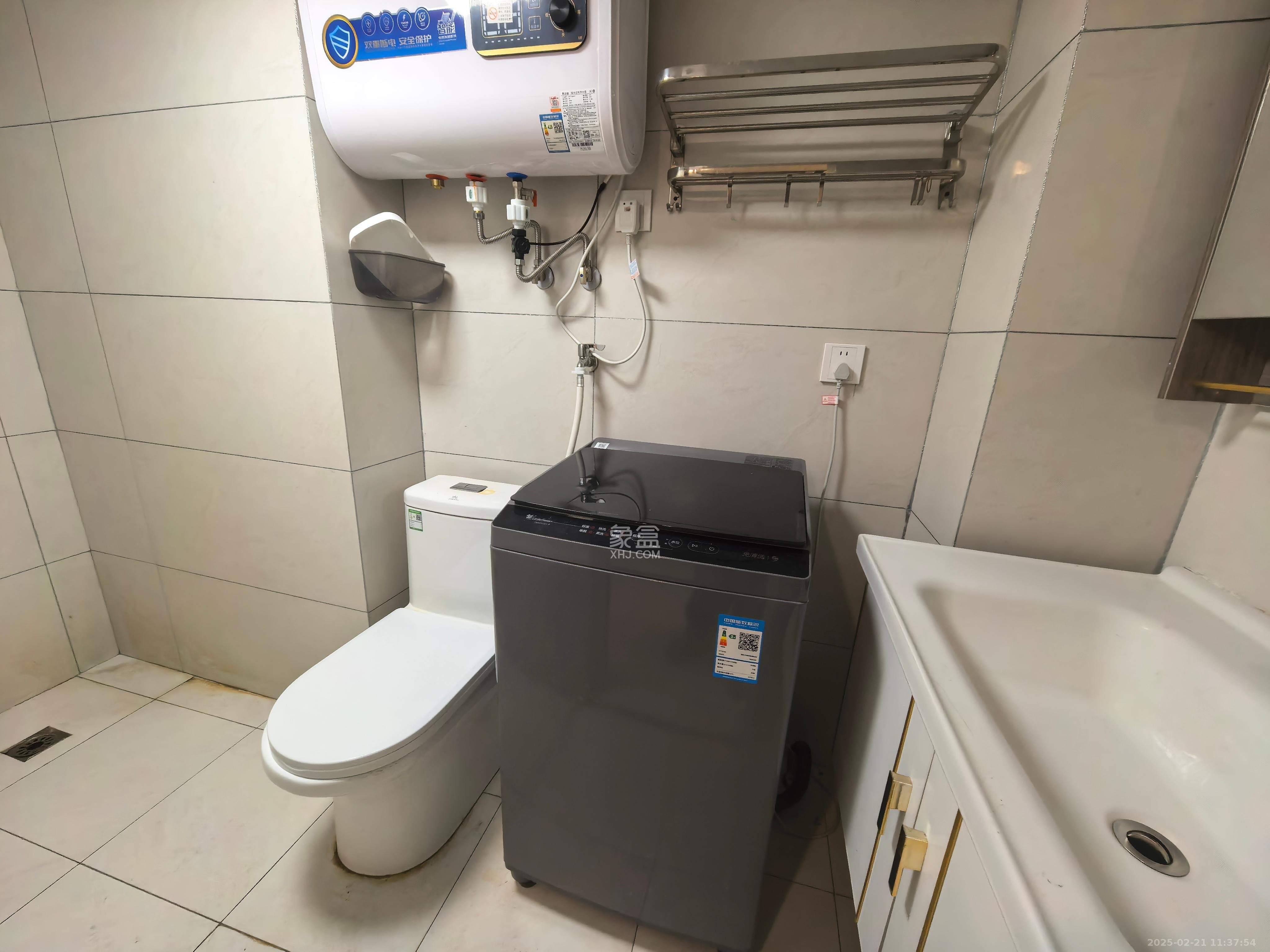 中海阅溪府 2室1厅1卫 1700.0元/月 中海阅溪府 2室1厅1卫 1700.0元/月室内图