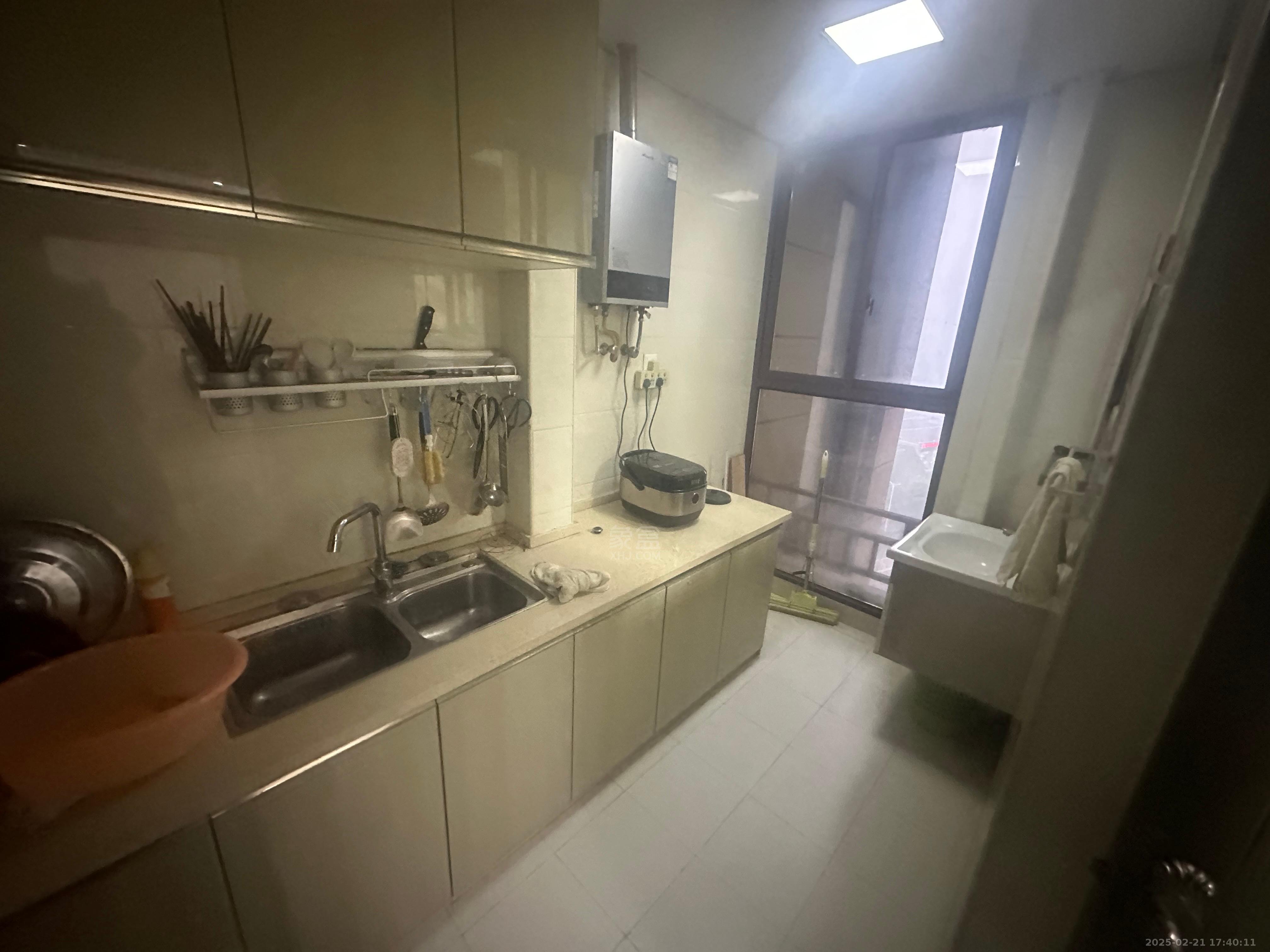 中欧昆仑首府 2室2厅1卫 1800.0元/月 中欧昆仑首府 2室2厅1卫 1800.0元/月室内图