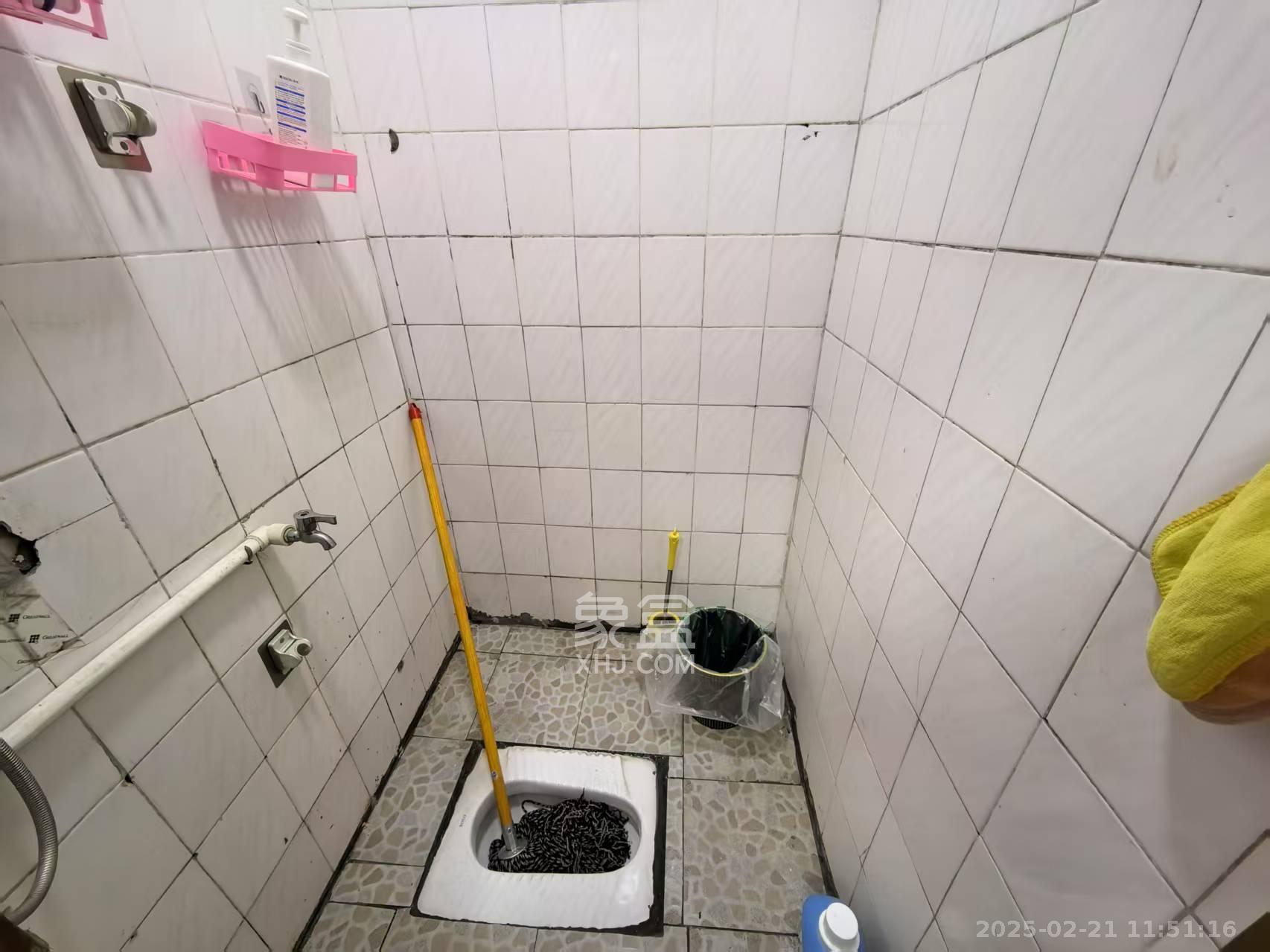 东瓜山一村  2室1厅1卫   1300.00元/月室内图