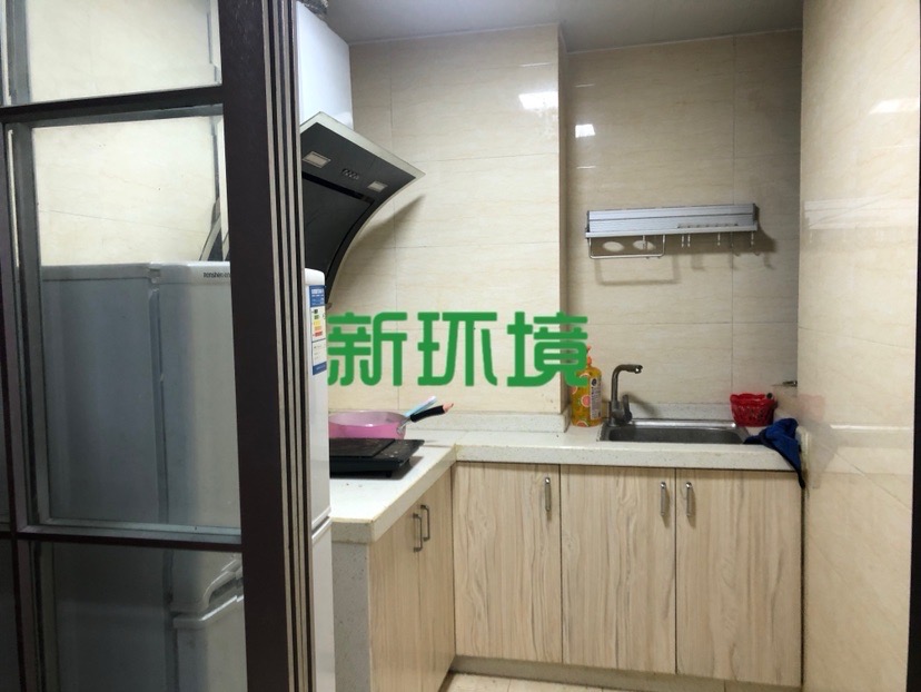 山水印象  1室1厅1卫   36.80万客厅