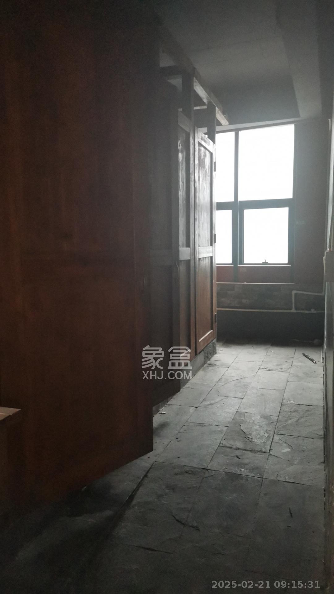 龙塘安置区(龙塘小区) 1室1厅1卫 18000.0元/月 龙塘安置区(龙塘小区) 1室1厅1卫 18000.0元/月室内图