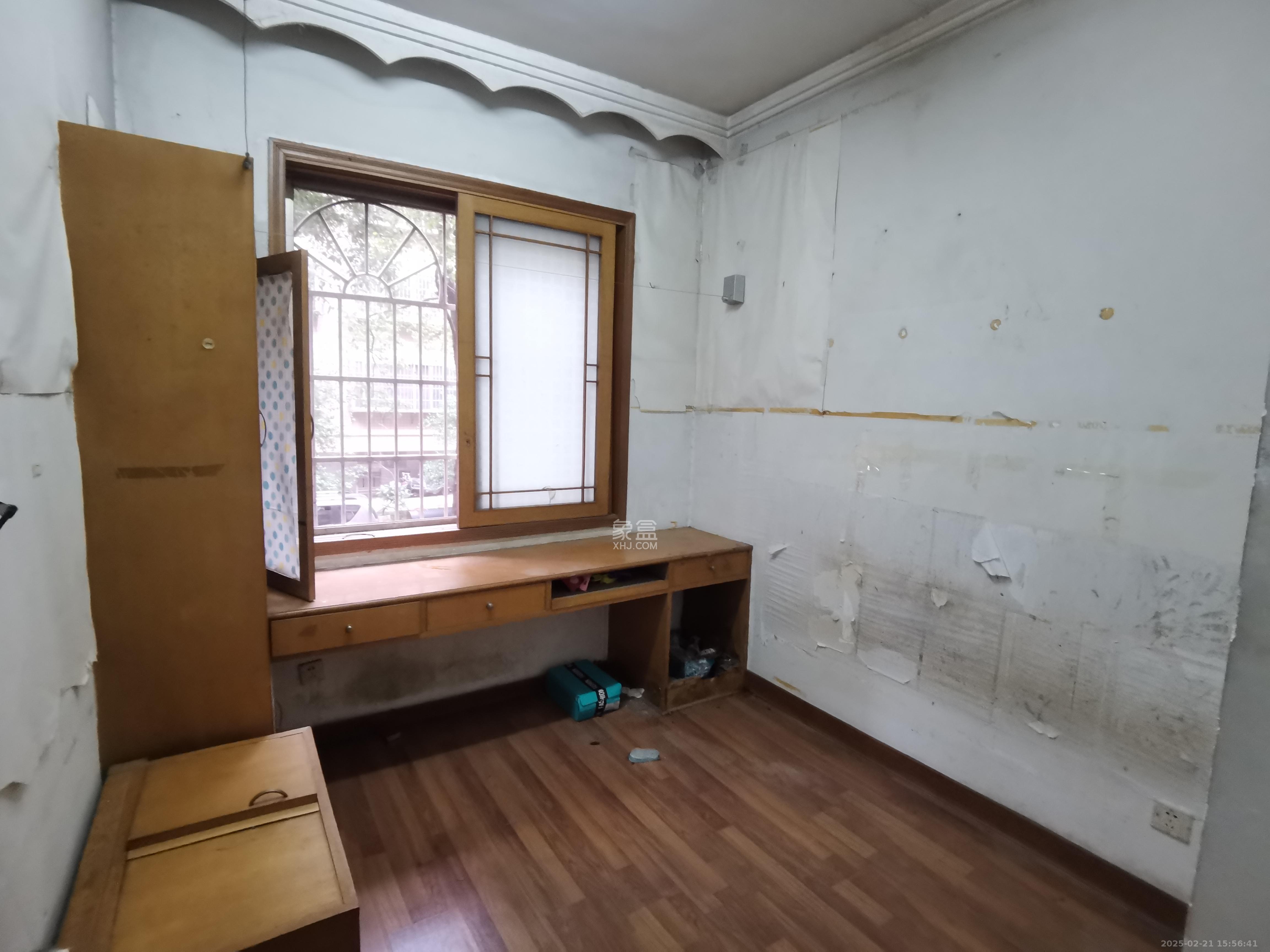 金鹰小区 3室2厅2卫 2700.0元/月 金鹰小区 3室2厅2卫 2700.0元/月室内图