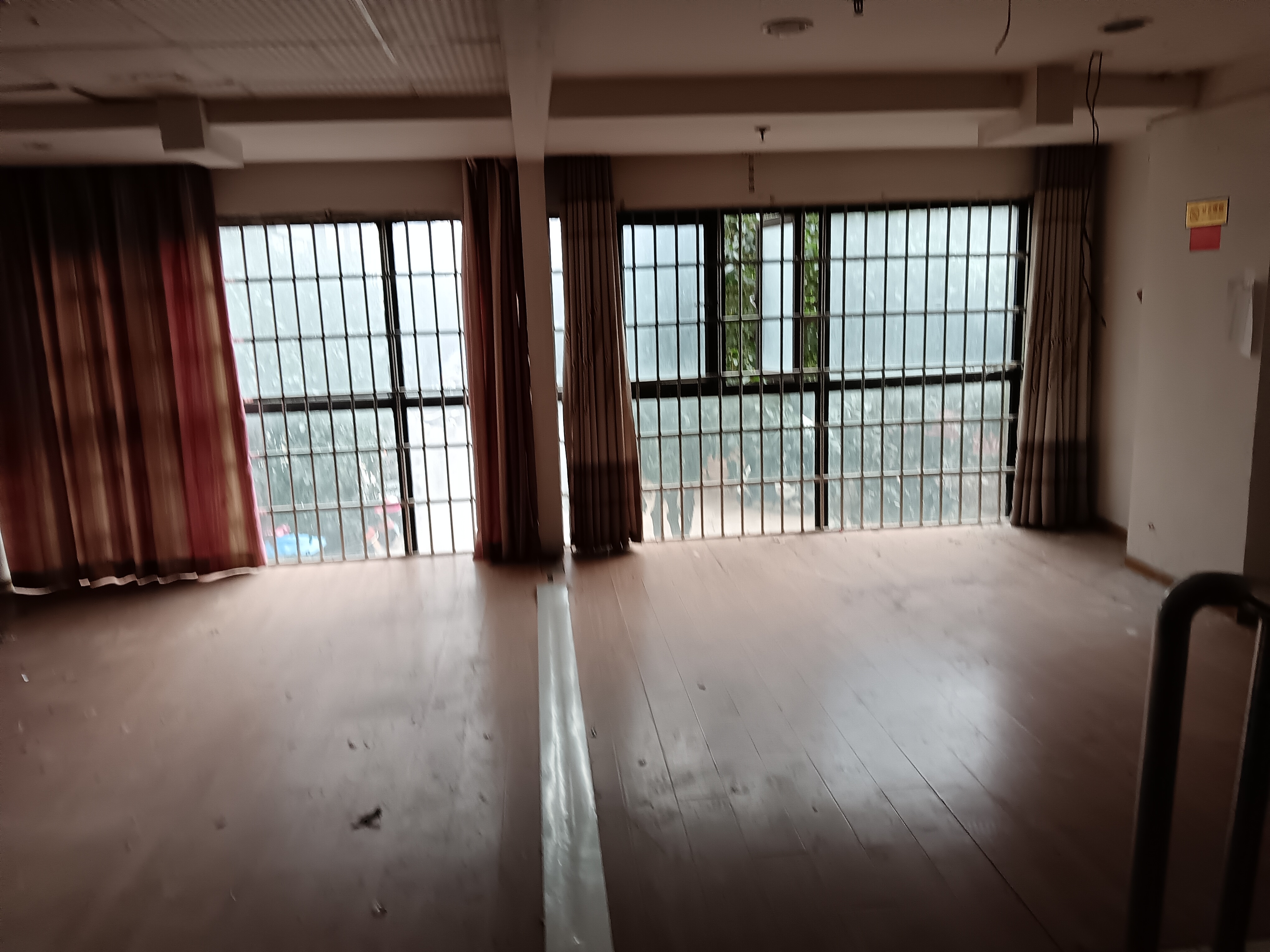 龙泰熙城   193.61㎡      22000.0元/月室内图