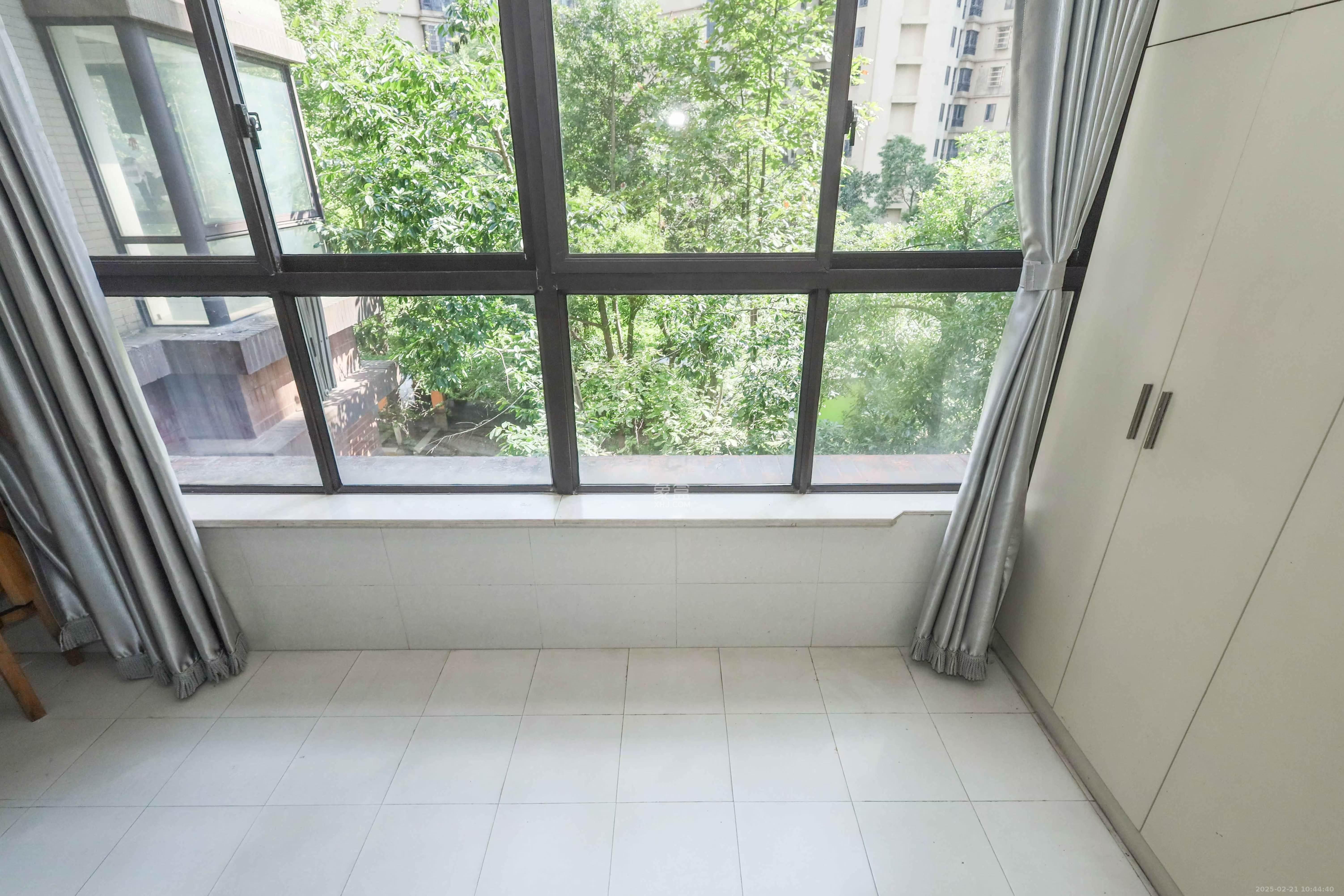 保利麓谷林语E区 4室2厅2卫 3200.0元/月 保利麓谷林语E区 4室2厅2卫 3200.0元/月室内图