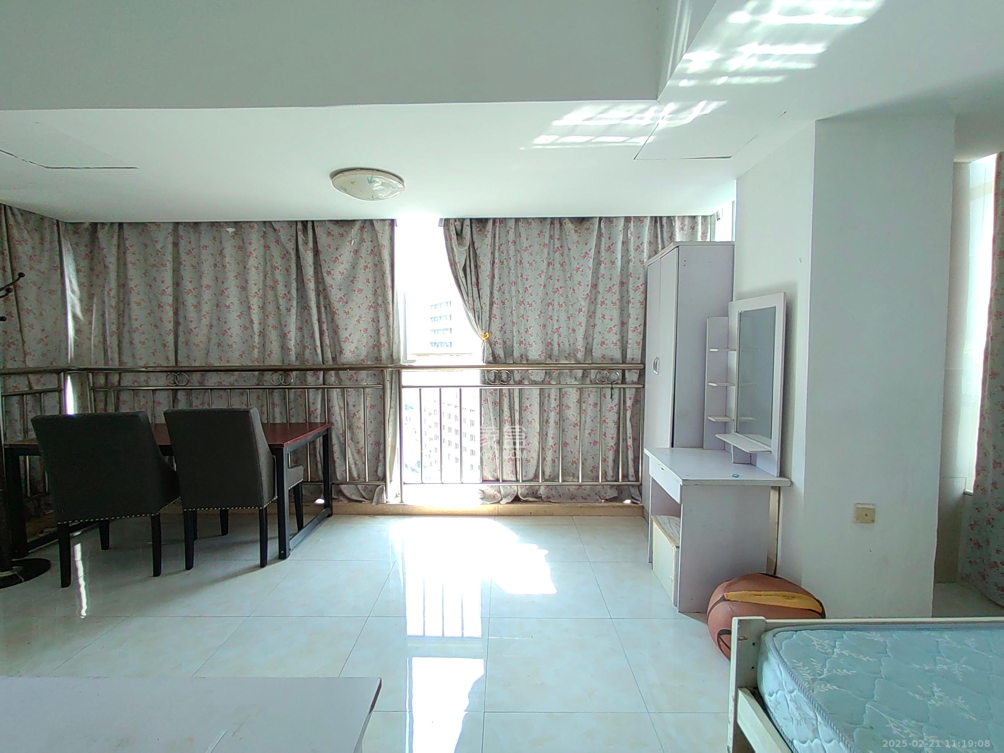 豪菲斯国际公寓(缤纷一季) 1室1厅1卫 1300.0元/月 豪菲斯国际公寓(缤纷一季) 1室1厅1卫 1300.0元/月室内图