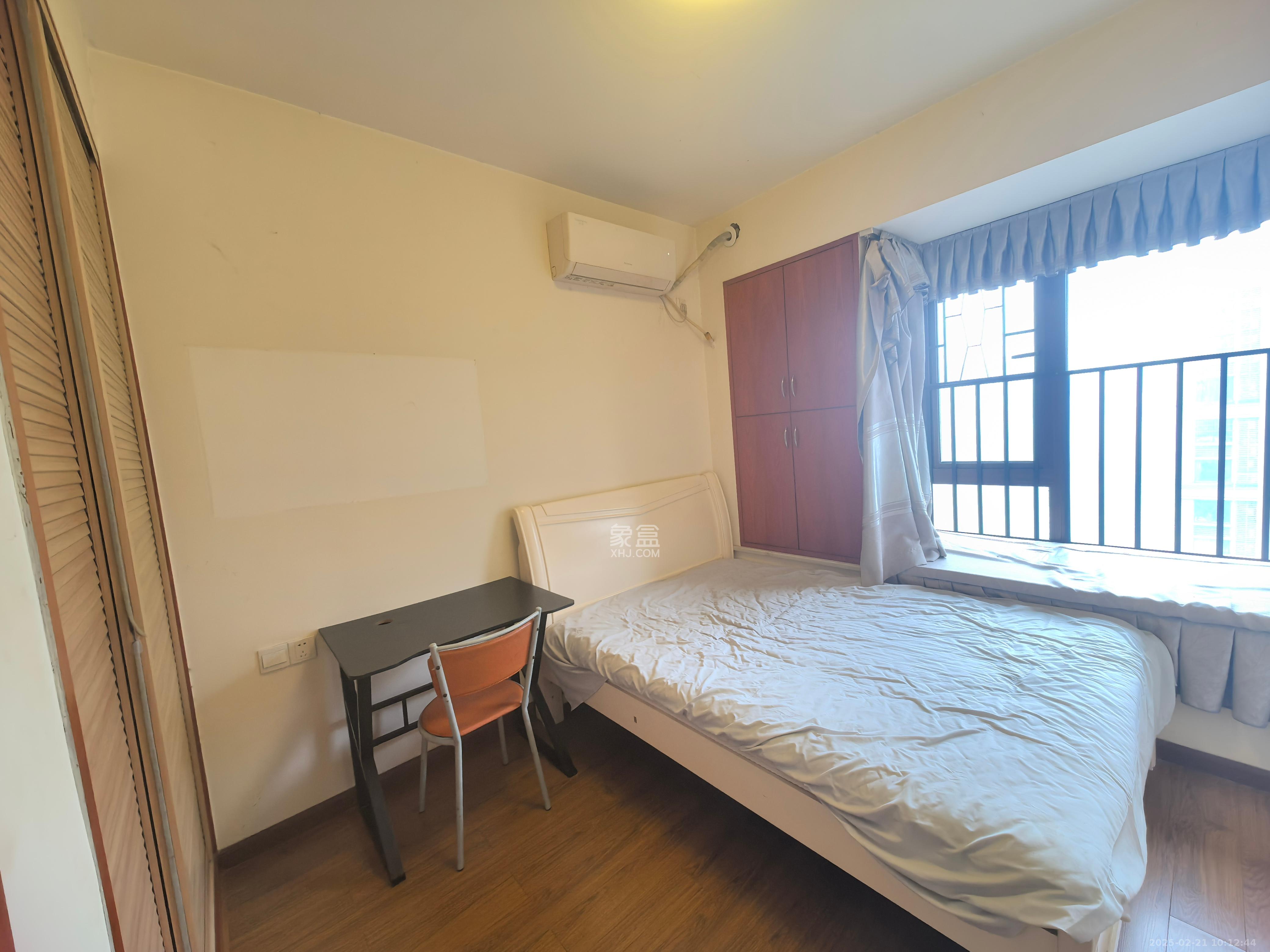 华润凤凰城三期 3室2厅2卫 2000.0元/月 华润凤凰城三期 3室2厅2卫 2000.0元/月室内图