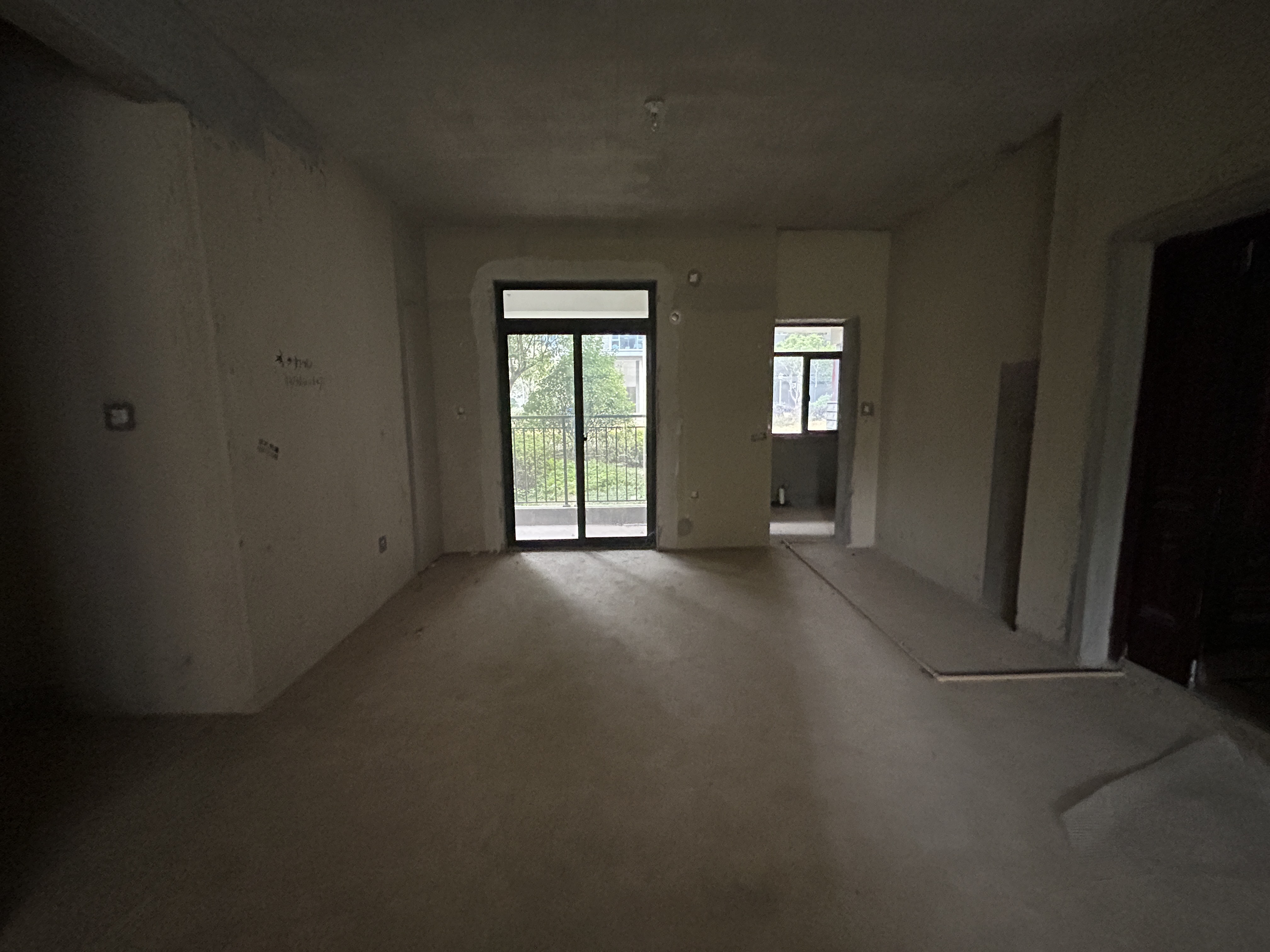 宁邦中心（文华里）  4室2厅2卫    79.8万客厅