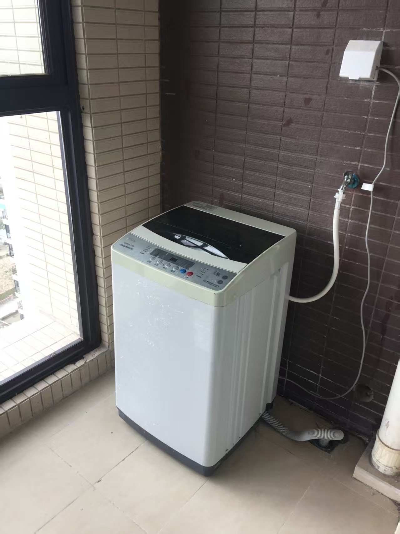 中海锦城  1室1厅1卫   2800.00元/月室内图
